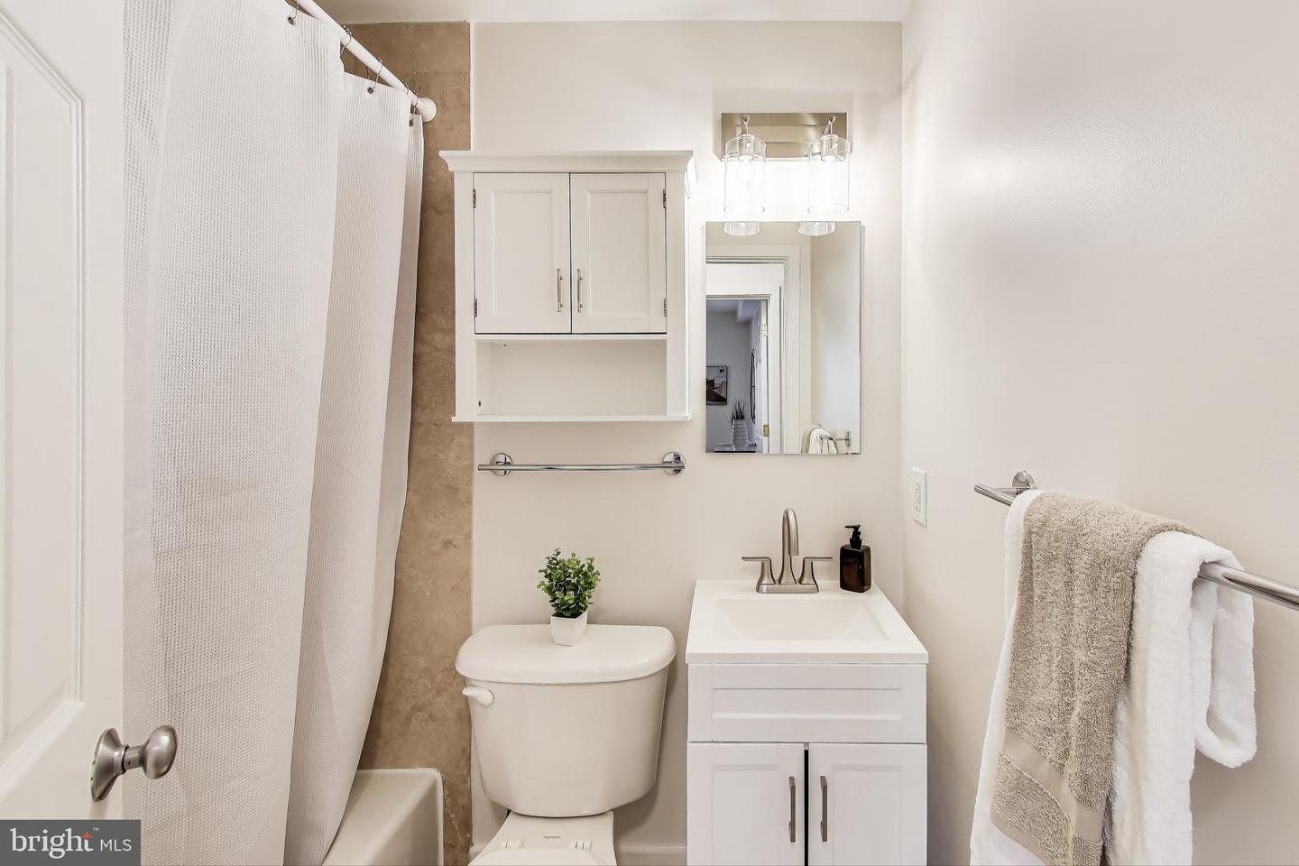 2615 4TH ST NE #202, WASHINGTON, District Of Columbia 20002, 1 Bedroom Bedrooms, ,1 BathroomBathrooms,Residential,For sale,2615 4TH ST NE #202,DCDC2203862 MLS # DCDC2203862