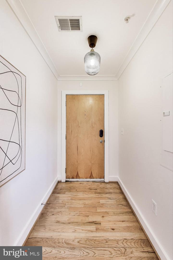 2615 4TH ST NE #202, WASHINGTON, District Of Columbia 20002, 1 Bedroom Bedrooms, ,1 BathroomBathrooms,Residential,For sale,2615 4TH ST NE #202,DCDC2203862 MLS # DCDC2203862