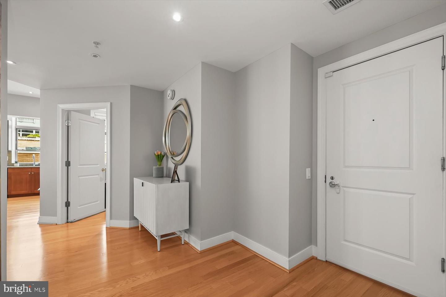 2425 L ST NW #623, WASHINGTON, District Of Columbia 20037, 3 Bedrooms Bedrooms, ,2 BathroomsBathrooms,Residential,For sale,2425 L ST NW #623,DCDC2203074 MLS # DCDC2203074