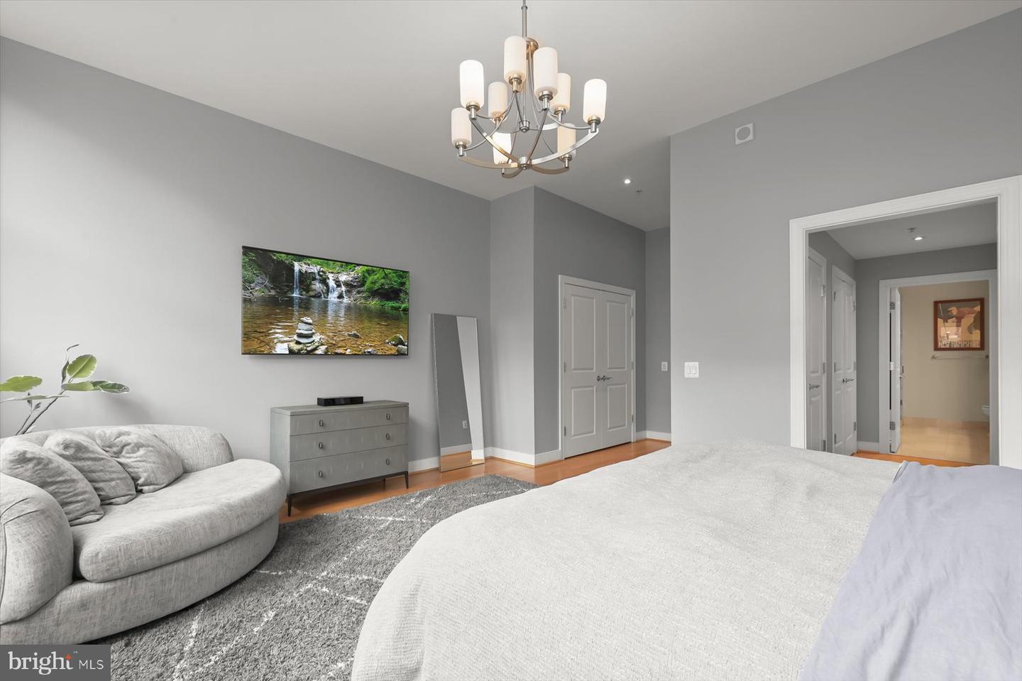 2425 L ST NW #623, WASHINGTON, District Of Columbia 20037, 3 Bedrooms Bedrooms, ,2 BathroomsBathrooms,Residential,For sale,2425 L ST NW #623,DCDC2203074 MLS # DCDC2203074