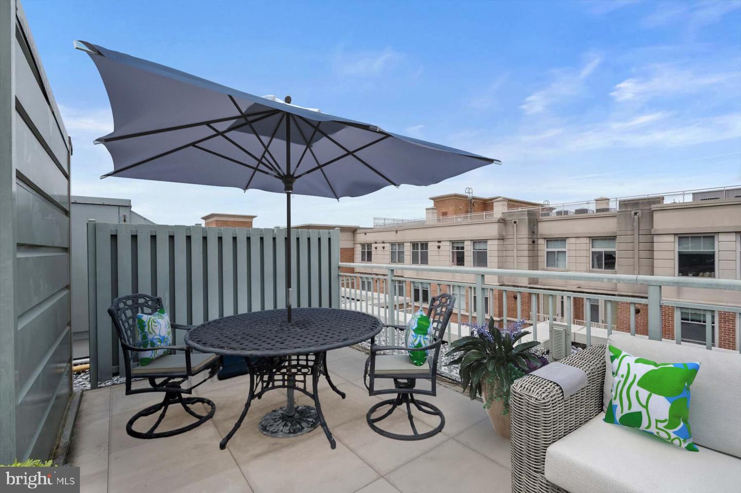2425 L ST NW #623, WASHINGTON, District Of Columbia 20037, 3 Bedrooms Bedrooms, ,2 BathroomsBathrooms,Residential,For sale,2425 L ST NW #623,DCDC2203074 MLS # DCDC2203074