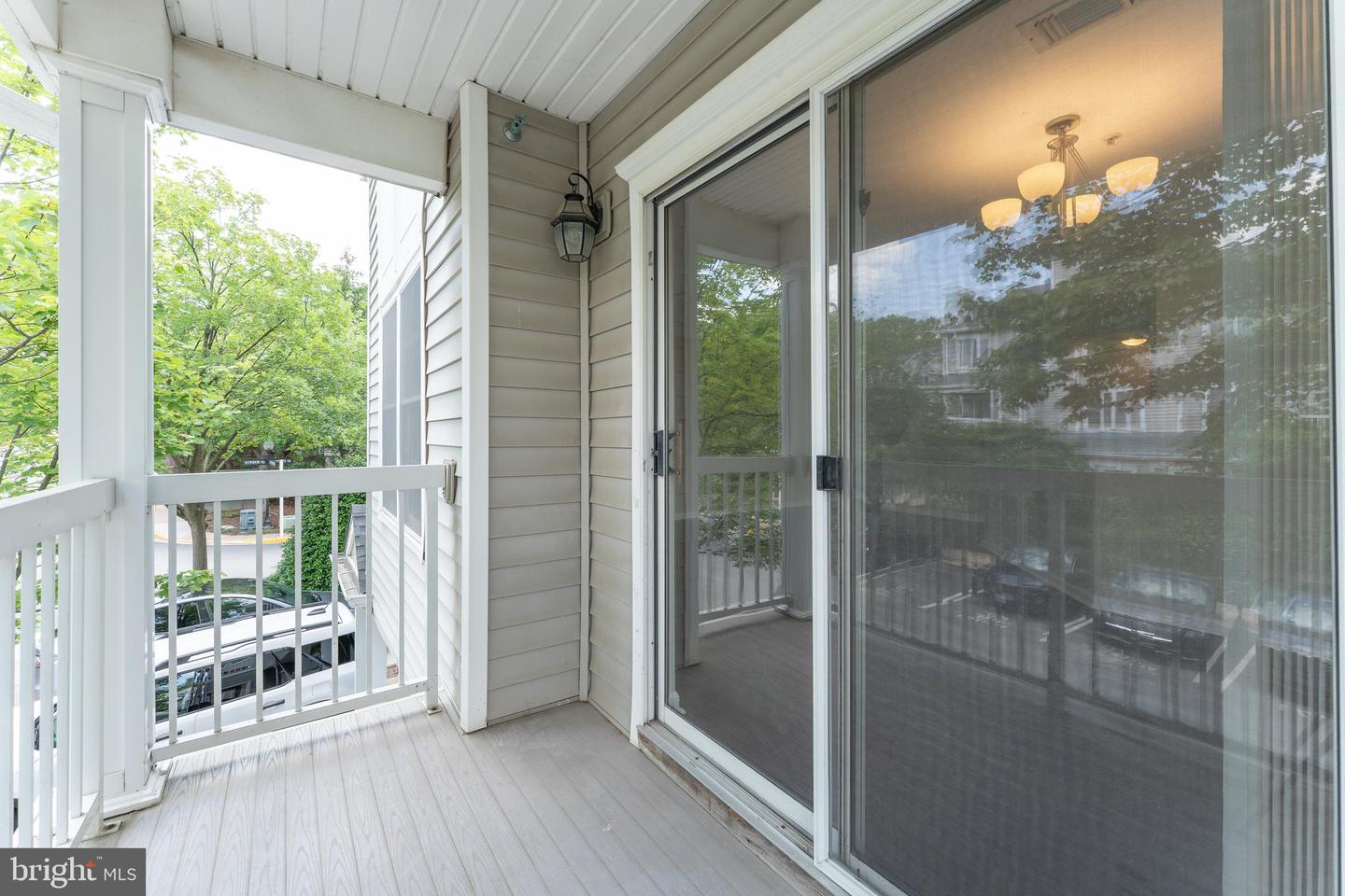 4618 SUPERIOR SQ #4618, FAIRFAX, Virginia 22033, 2 Bedrooms Bedrooms, ,2 BathroomsBathrooms,Residential,For sale,4618 SUPERIOR SQ #4618,VAFX2244322 MLS # VAFX2244322