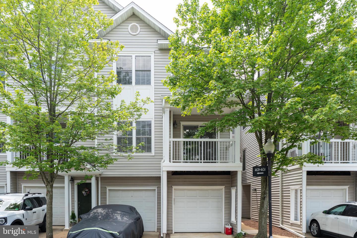 4618 SUPERIOR SQ #4618, FAIRFAX, Virginia 22033, 2 Bedrooms Bedrooms, ,2 BathroomsBathrooms,Residential,For sale,4618 SUPERIOR SQ #4618,VAFX2244322 MLS # VAFX2244322