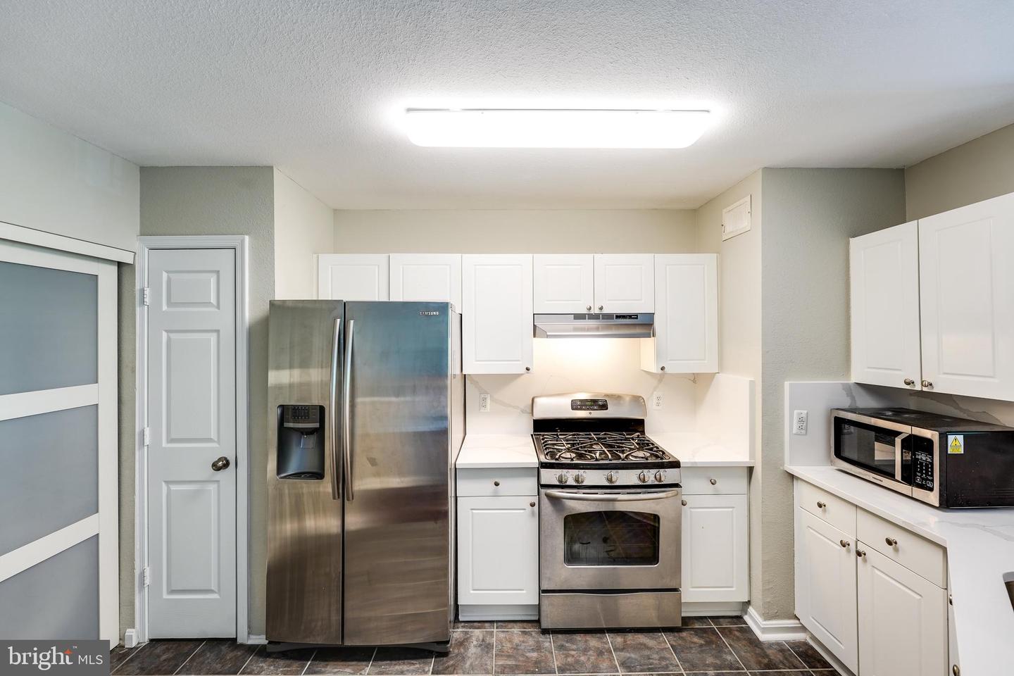 4618 SUPERIOR SQ #4618, FAIRFAX, Virginia 22033, 2 Bedrooms Bedrooms, ,2 BathroomsBathrooms,Residential,For sale,4618 SUPERIOR SQ #4618,VAFX2244322 MLS # VAFX2244322