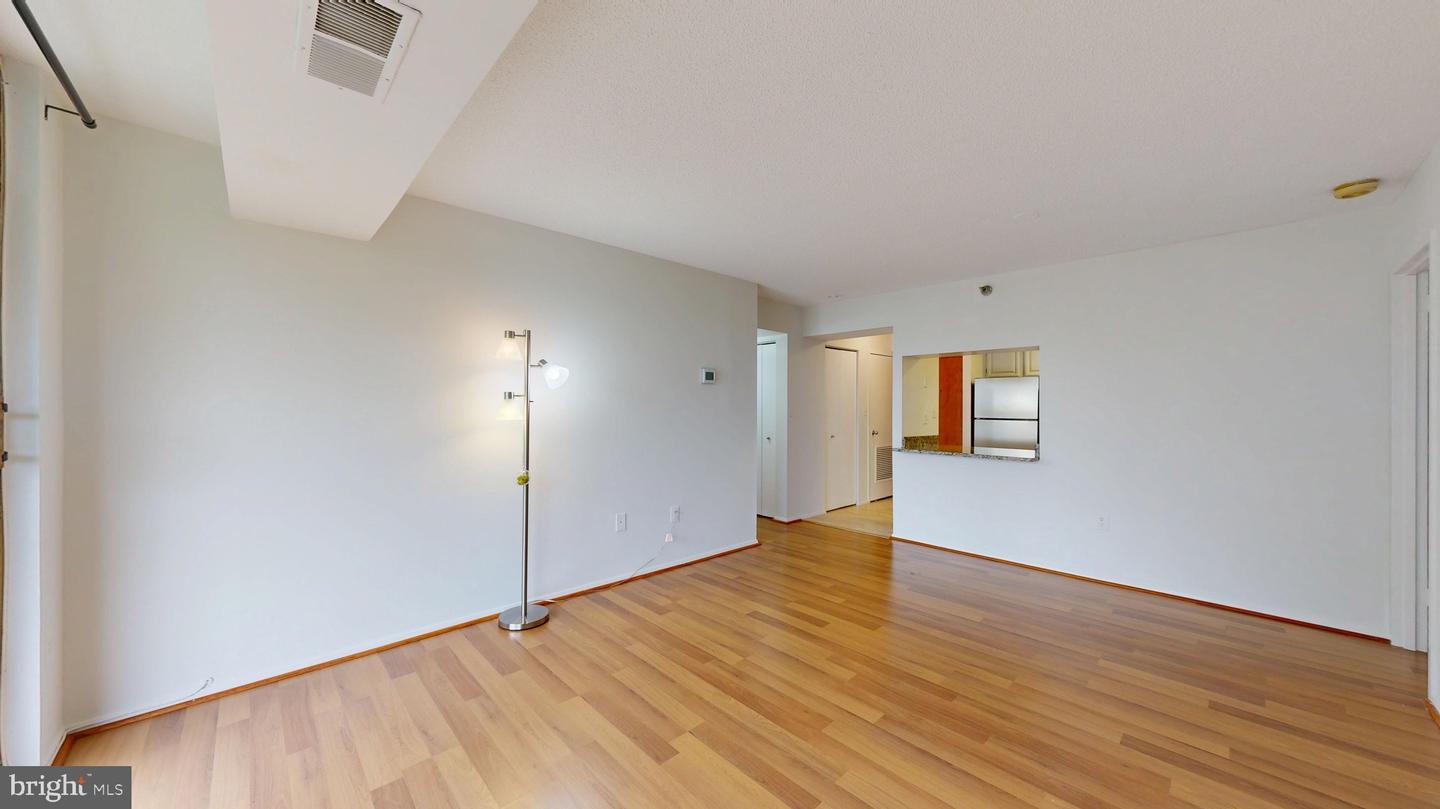 1808 OLD MEADOW RD #1015, MCLEAN, Virginia 22102, 2 Bedrooms Bedrooms, ,2 BathroomsBathrooms,Residential,For sale,1808 OLD MEADOW RD #1015,VAFX2244420 MLS # VAFX2244420