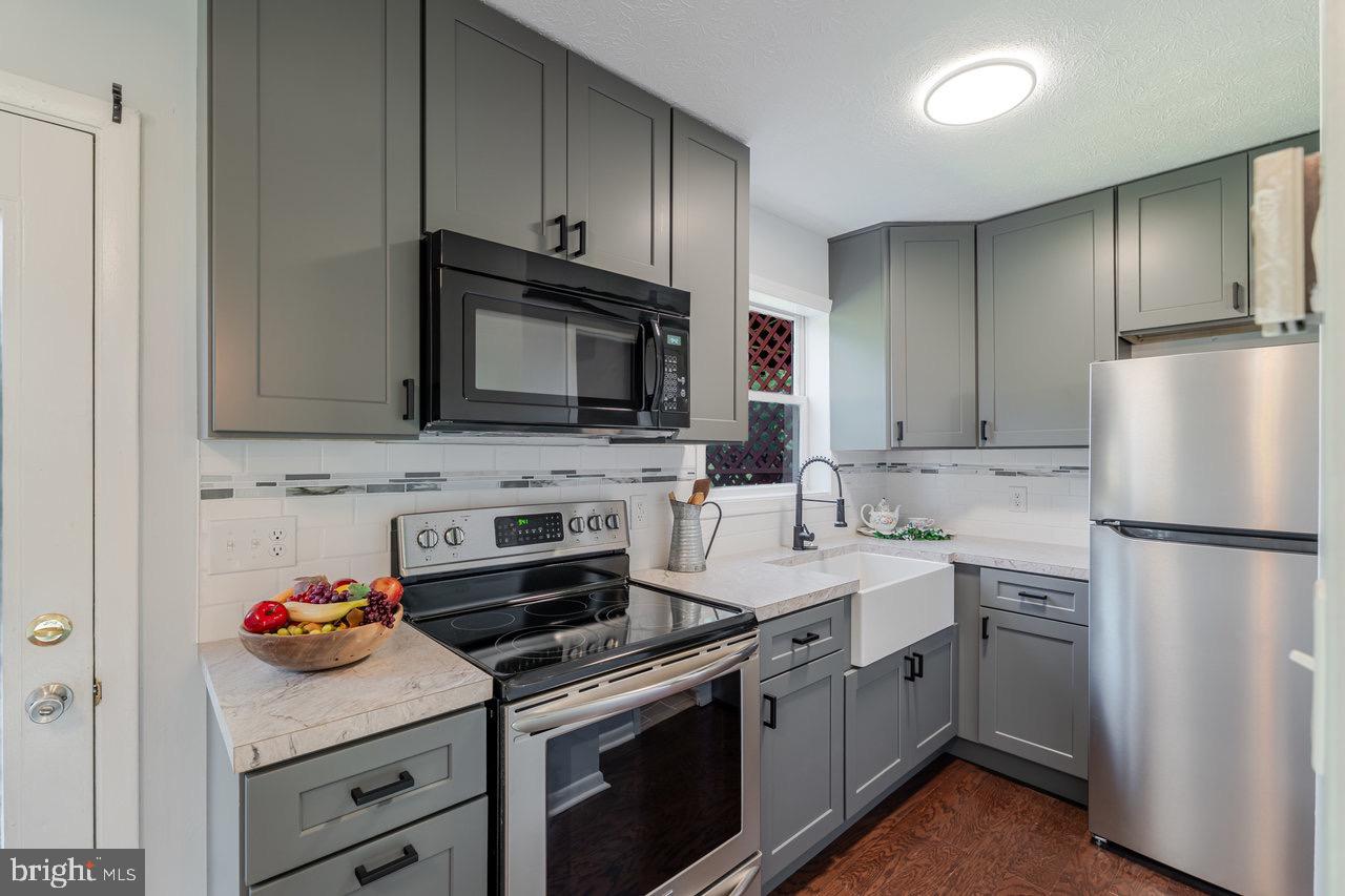 136 ATLANTIC AVE, BROADWAY, Virginia 22815, 2 Bedrooms Bedrooms, ,1 BathroomBathrooms,Residential,For sale,136 ATLANTIC AVE,VARO2002346 MLS # VARO2002346
