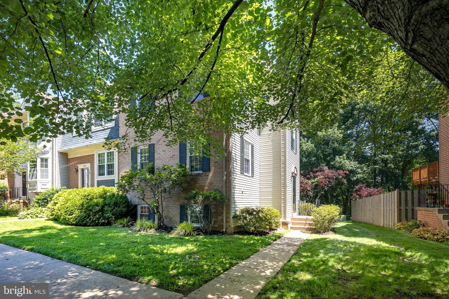 7710 ASTERELLA CT, SPRINGFIELD, Virginia 22152, 3 Bedrooms Bedrooms, ,3 BathroomsBathrooms,Residential,For sale,7710 ASTERELLA CT,VAFX2245154 MLS # VAFX2245154