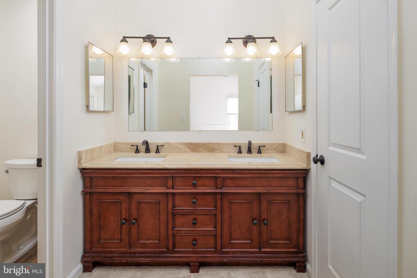 7710 ASTERELLA CT, SPRINGFIELD, Virginia 22152, 3 Bedrooms Bedrooms, ,3 BathroomsBathrooms,Residential,For sale,7710 ASTERELLA CT,VAFX2245154 MLS # VAFX2245154