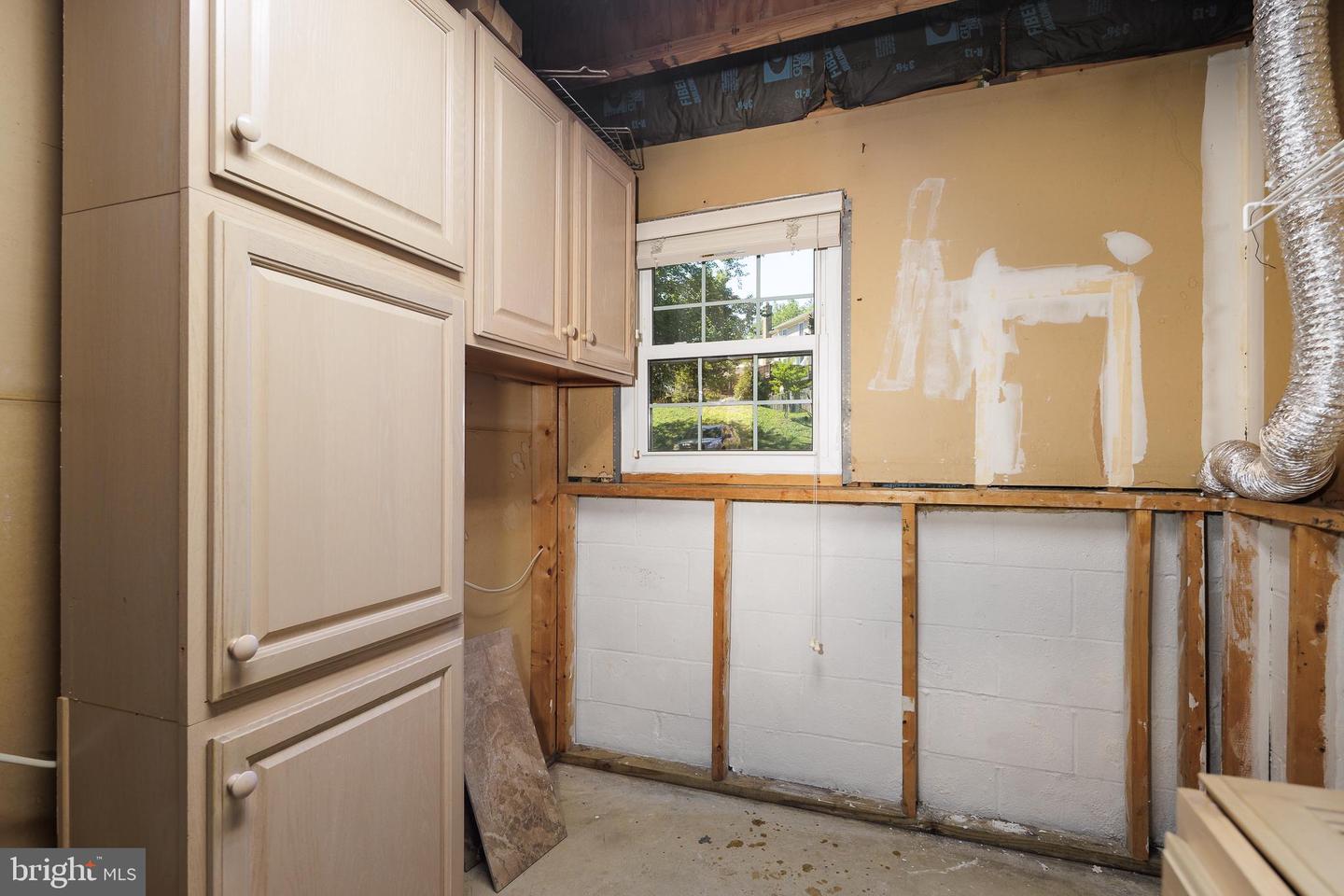 7710 ASTERELLA CT, SPRINGFIELD, Virginia 22152, 3 Bedrooms Bedrooms, ,3 BathroomsBathrooms,Residential,For sale,7710 ASTERELLA CT,VAFX2245154 MLS # VAFX2245154