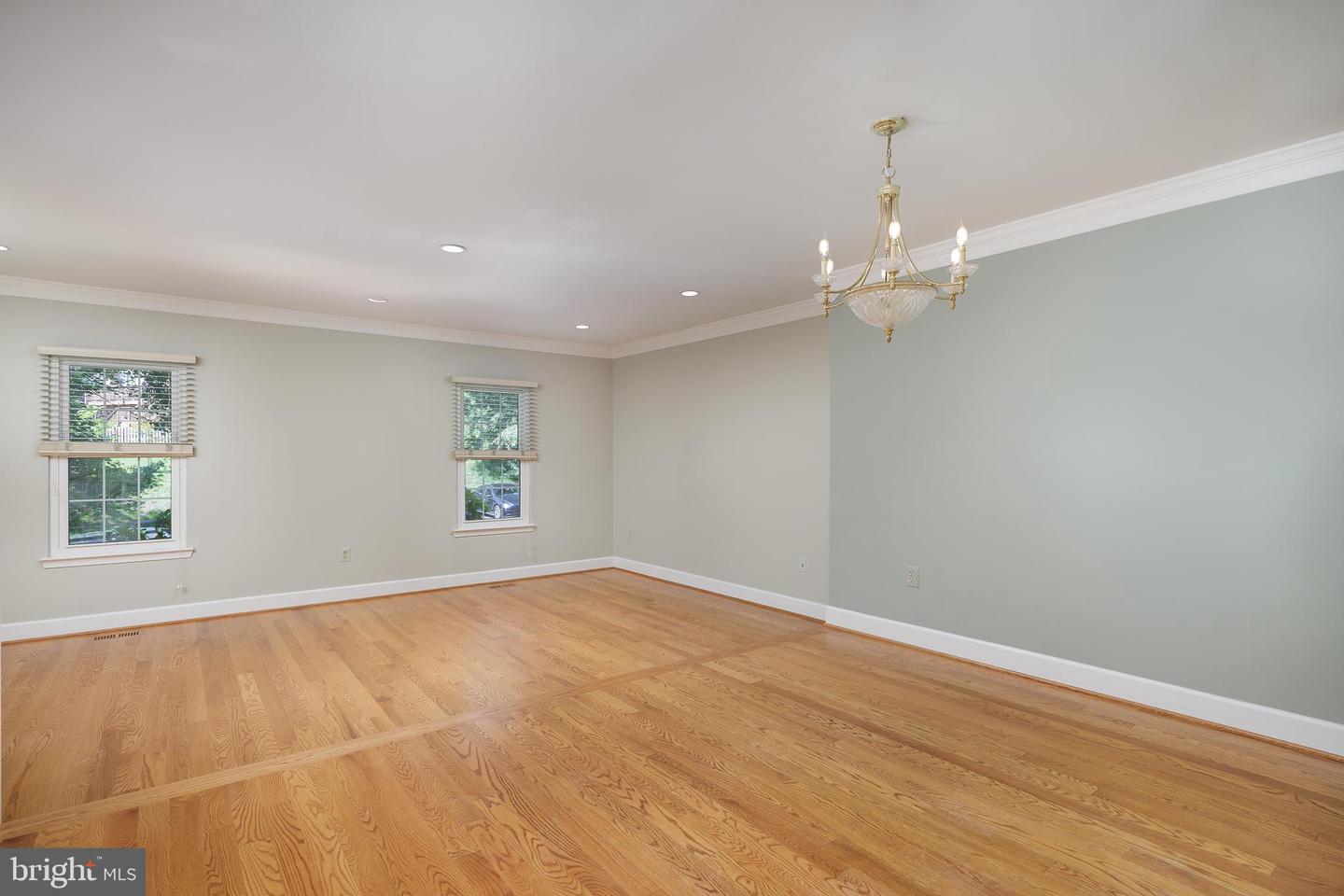 7710 ASTERELLA CT, SPRINGFIELD, Virginia 22152, 3 Bedrooms Bedrooms, ,3 BathroomsBathrooms,Residential,For sale,7710 ASTERELLA CT,VAFX2245154 MLS # VAFX2245154