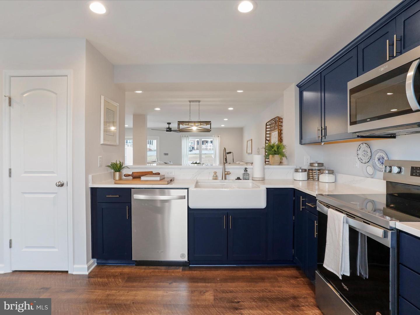 328 11TH ST W, FRONT ROYAL, Virginia 22630, 3 Bedrooms Bedrooms, ,3 BathroomsBathrooms,Residential,For sale,328 11TH ST W,VAWR2011372 MLS # VAWR2011372