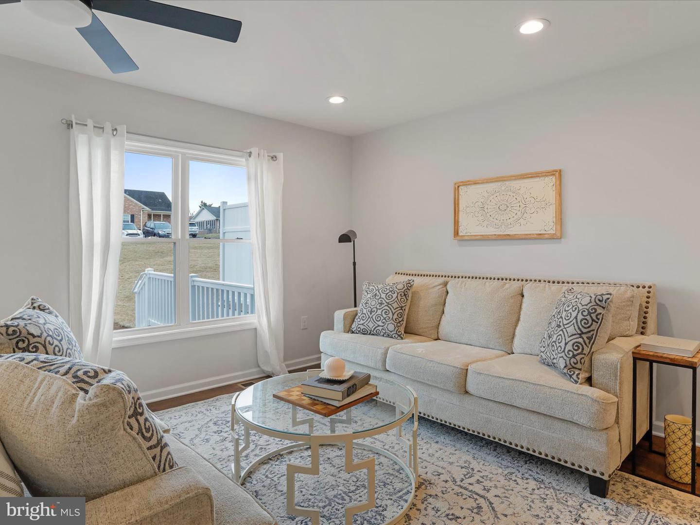 328 11TH ST W, FRONT ROYAL, Virginia 22630, 3 Bedrooms Bedrooms, ,3 BathroomsBathrooms,Residential,For sale,328 11TH ST W,VAWR2011372 MLS # VAWR2011372