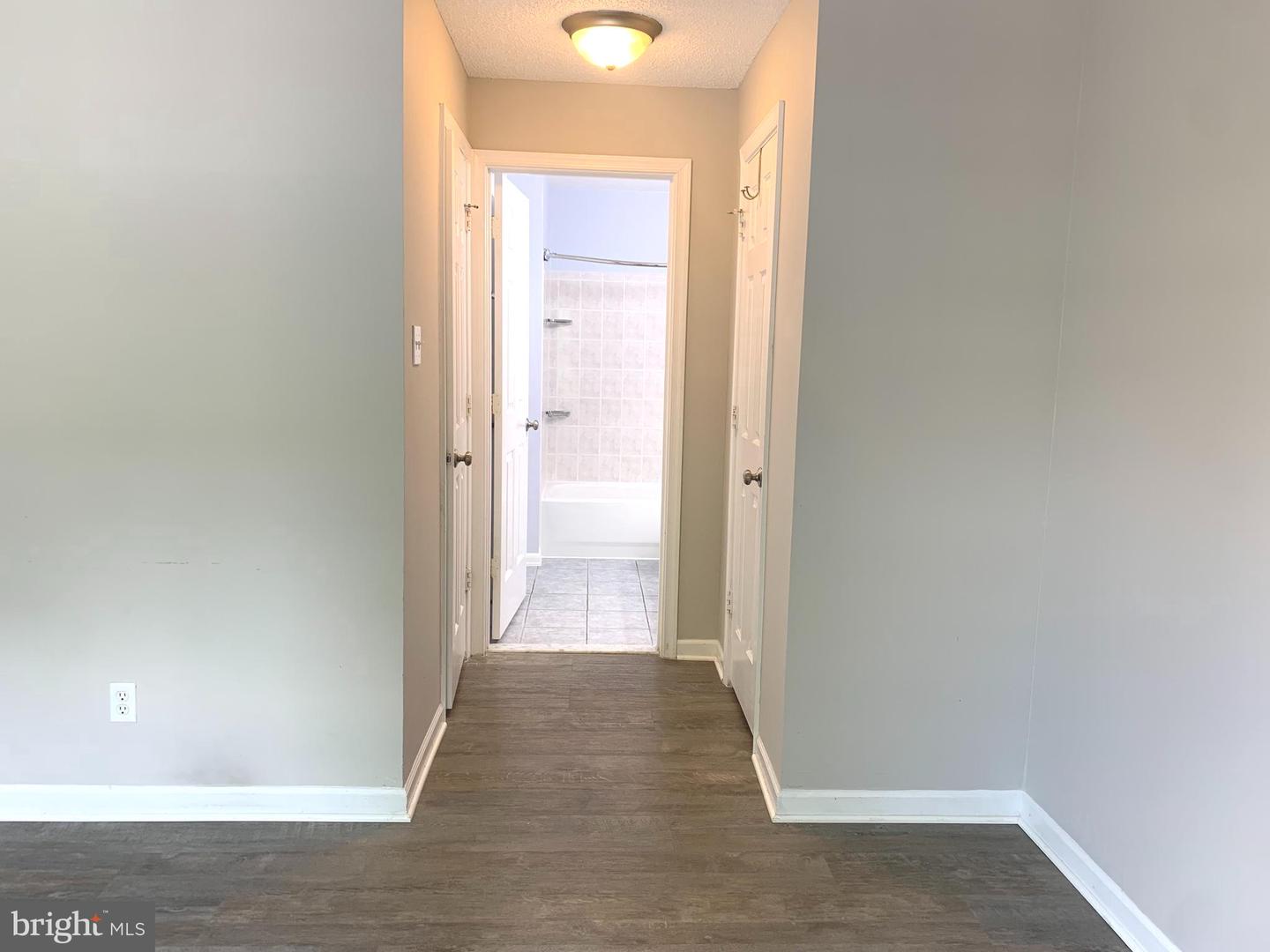 12107 GREEN LEDGE CT #202, FAIRFAX, Virginia 22033, 3 Bedrooms Bedrooms, ,2 BathroomsBathrooms,Residential,For sale,12107 GREEN LEDGE CT #202,VAFX2245238 MLS # VAFX2245238