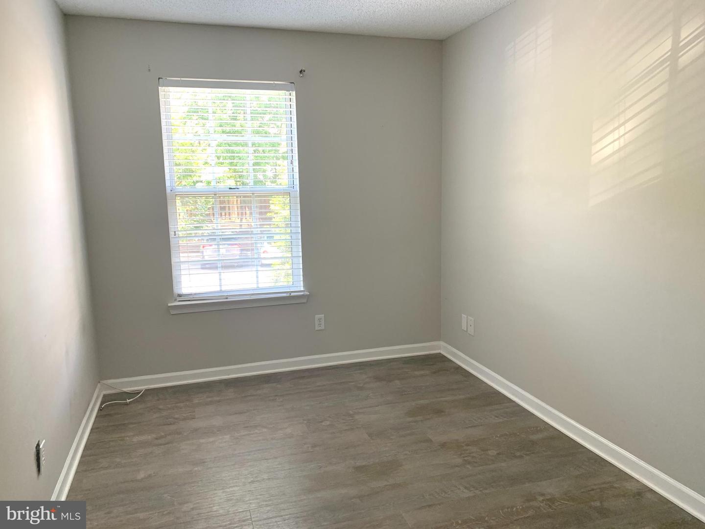 12107 GREEN LEDGE CT #202, FAIRFAX, Virginia 22033, 3 Bedrooms Bedrooms, ,2 BathroomsBathrooms,Residential,For sale,12107 GREEN LEDGE CT #202,VAFX2245238 MLS # VAFX2245238