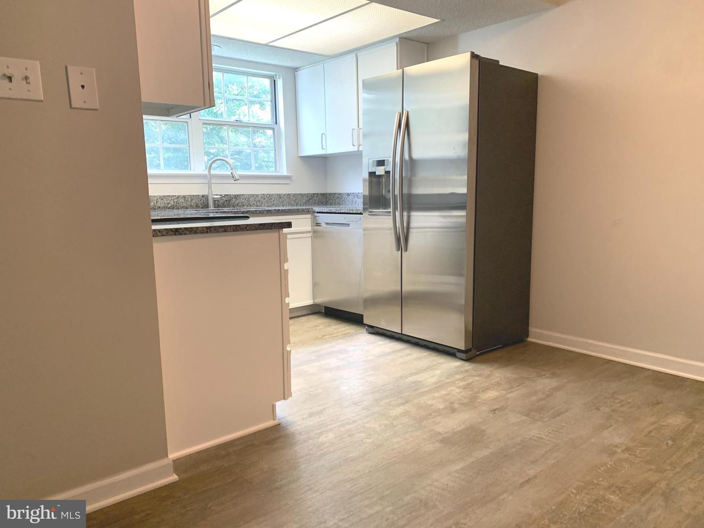 12107 GREEN LEDGE CT #202, FAIRFAX, Virginia 22033, 3 Bedrooms Bedrooms, ,2 BathroomsBathrooms,Residential,For sale,12107 GREEN LEDGE CT #202,VAFX2245238 MLS # VAFX2245238