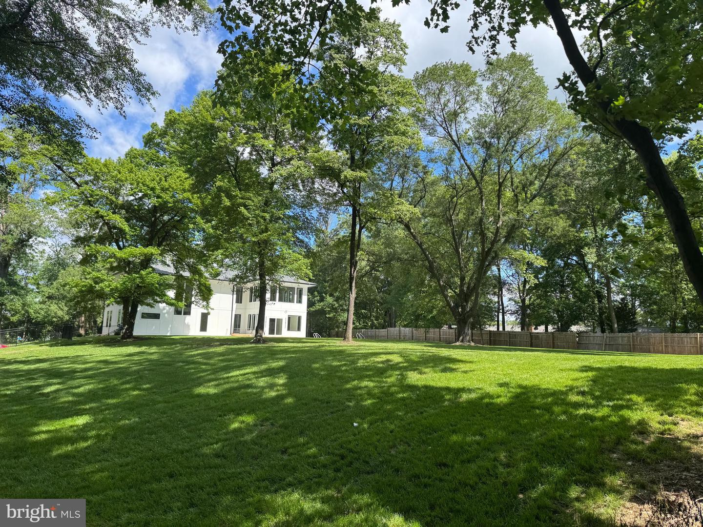 5005 RAVENSWORTH RD, ANNANDALE, Virginia 22003, 5 Bedrooms Bedrooms, ,5 BathroomsBathrooms,Residential,For sale,5005 RAVENSWORTH RD,VAFX2245248 MLS # VAFX2245248