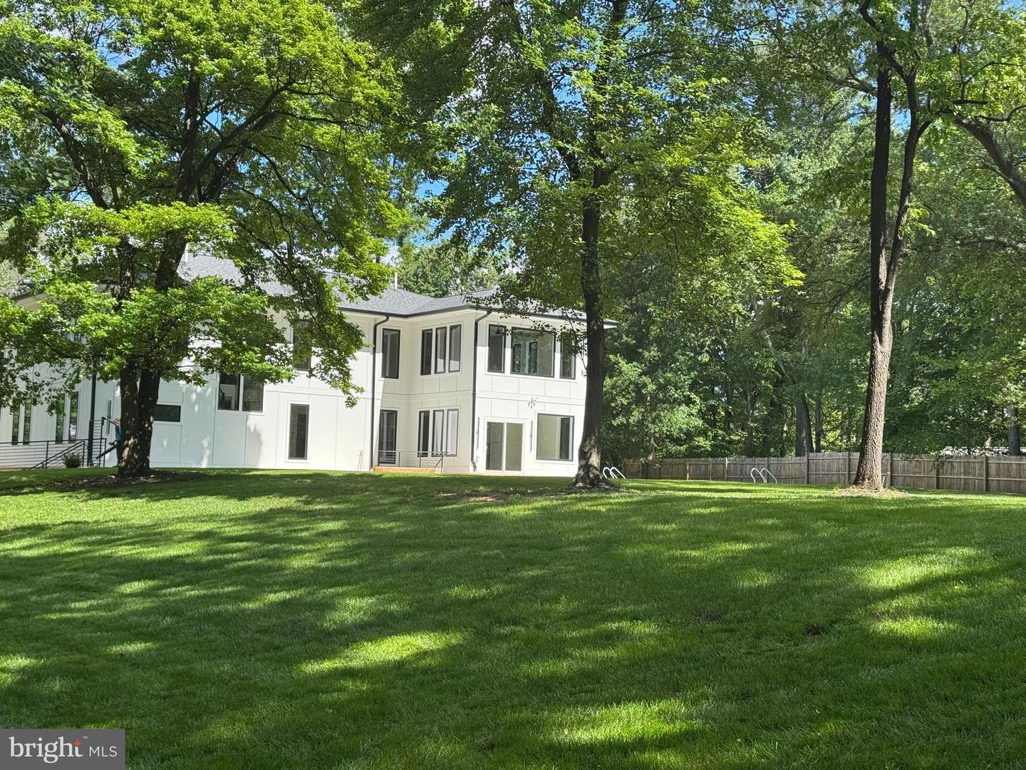 5005 RAVENSWORTH RD, ANNANDALE, Virginia 22003, 5 Bedrooms Bedrooms, ,5 BathroomsBathrooms,Residential,For sale,5005 RAVENSWORTH RD,VAFX2245248 MLS # VAFX2245248