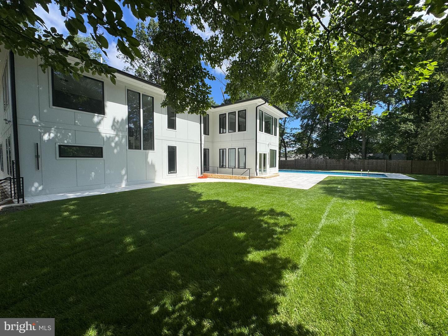 5005 RAVENSWORTH RD, ANNANDALE, Virginia 22003, 5 Bedrooms Bedrooms, ,5 BathroomsBathrooms,Residential,For sale,5005 RAVENSWORTH RD,VAFX2245248 MLS # VAFX2245248