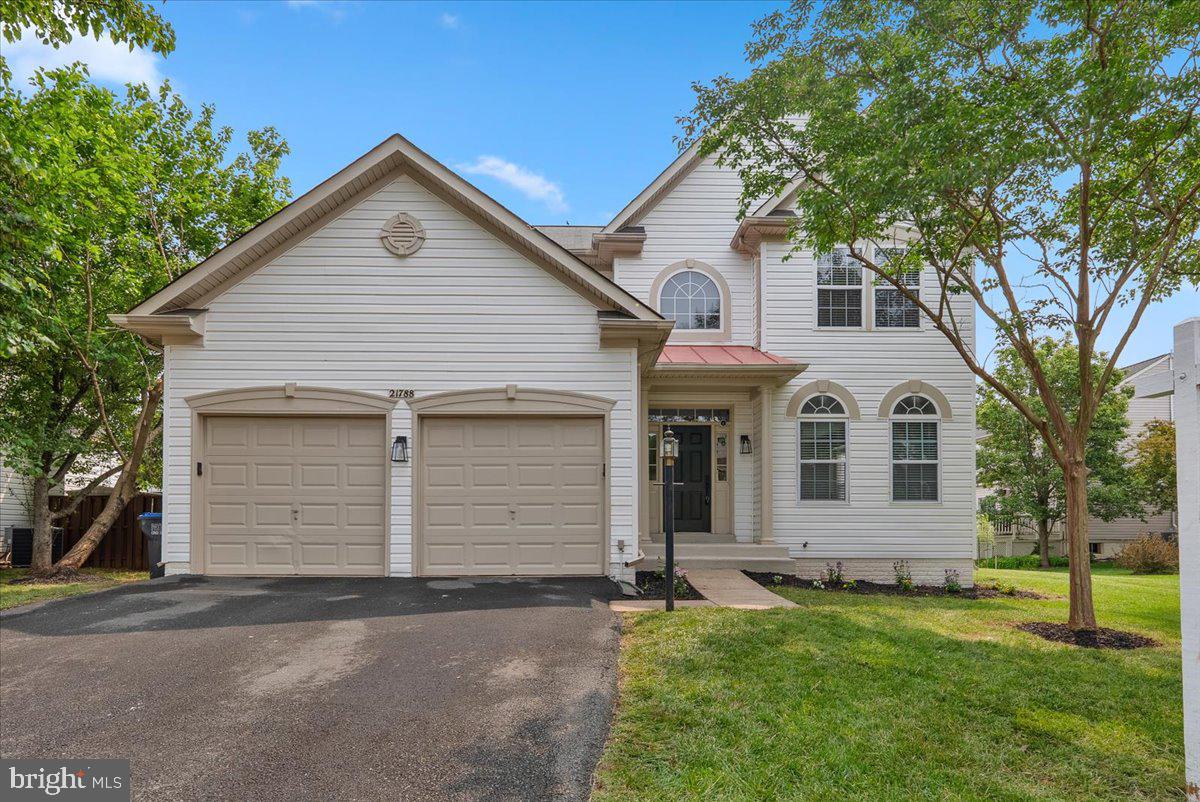 21788 REGENTS PARK CIR, STERLING, Virginia 20166, 4 Bedrooms Bedrooms, ,2 BathroomsBathrooms,Residential,For sale,21788 REGENTS PARK CIR,VALO2098696 MLS # VALO2098696