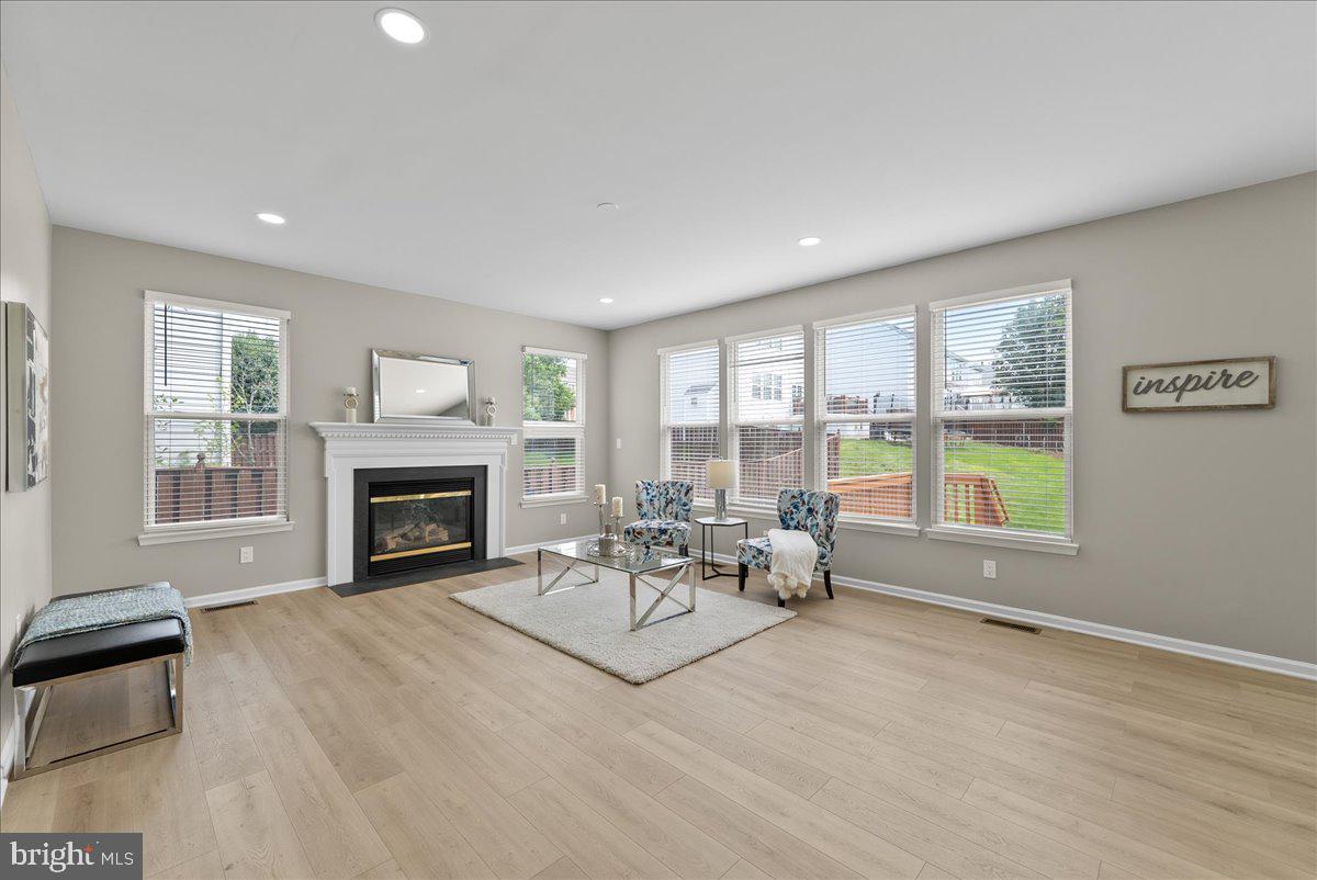 21788 REGENTS PARK CIR, STERLING, Virginia 20166, 4 Bedrooms Bedrooms, ,2 BathroomsBathrooms,Residential,For sale,21788 REGENTS PARK CIR,VALO2098696 MLS # VALO2098696