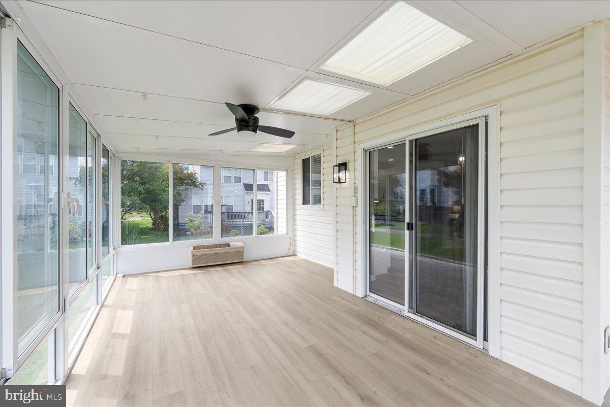21788 REGENTS PARK CIR, STERLING, Virginia 20166, 4 Bedrooms Bedrooms, ,2 BathroomsBathrooms,Residential,For sale,21788 REGENTS PARK CIR,VALO2098696 MLS # VALO2098696