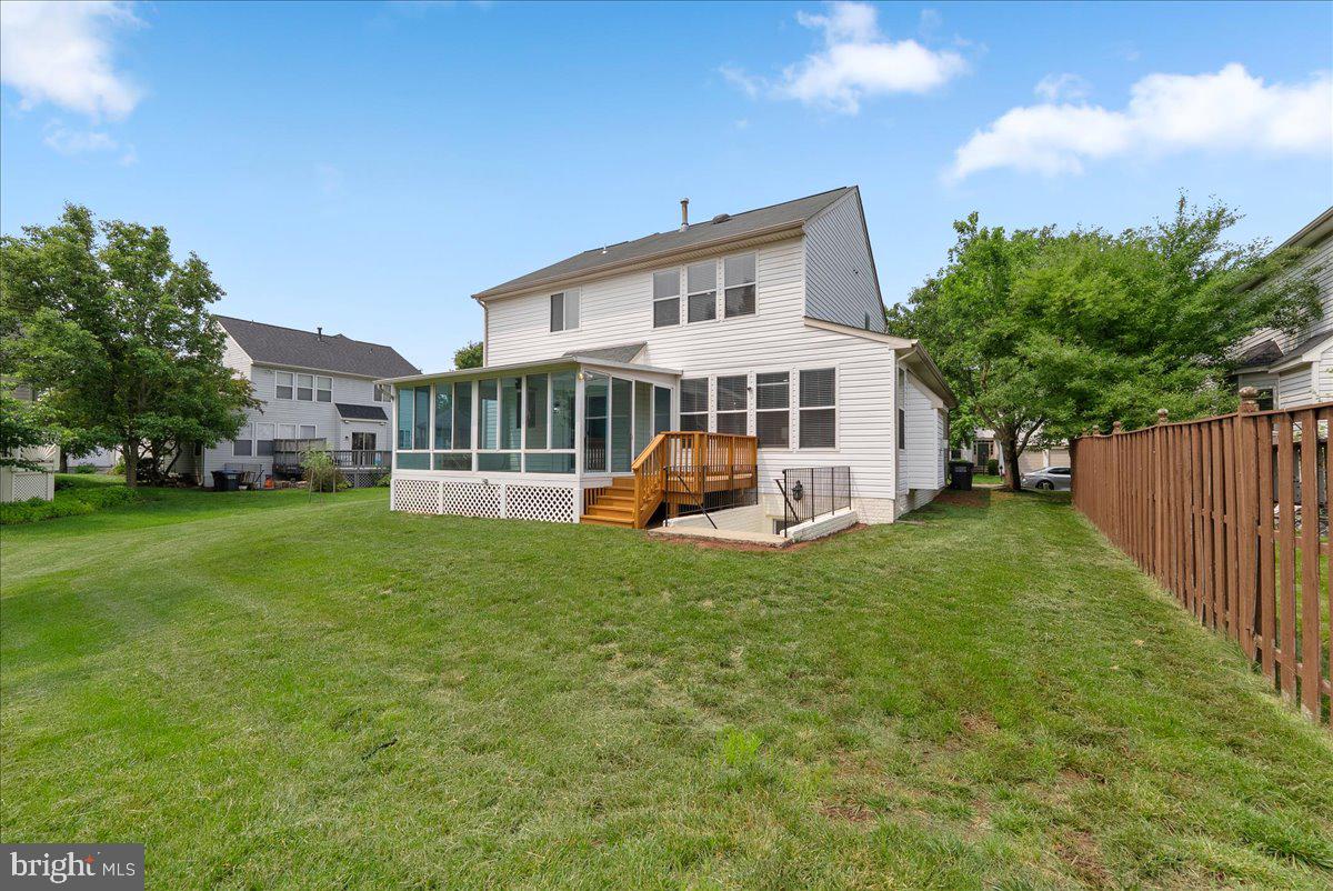 21788 REGENTS PARK CIR, STERLING, Virginia 20166, 4 Bedrooms Bedrooms, ,2 BathroomsBathrooms,Residential,For sale,21788 REGENTS PARK CIR,VALO2098696 MLS # VALO2098696