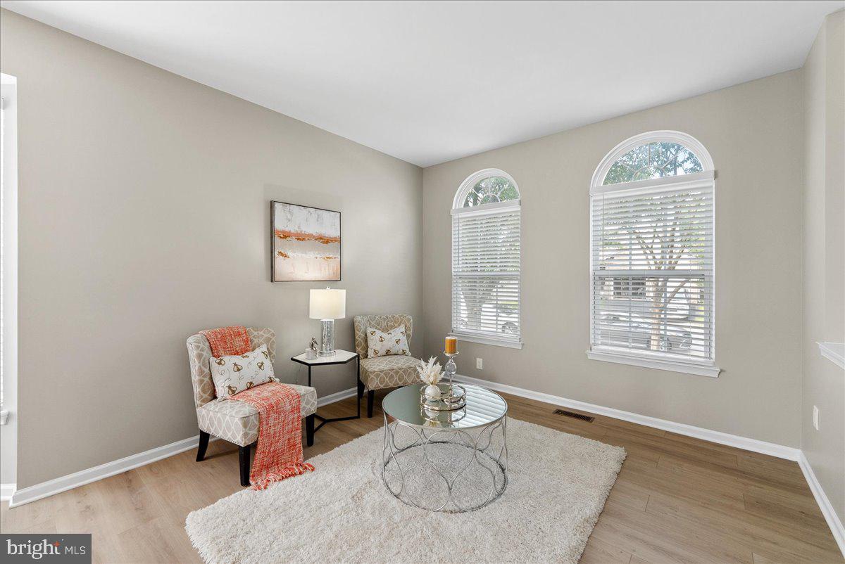 21788 REGENTS PARK CIR, STERLING, Virginia 20166, 4 Bedrooms Bedrooms, ,2 BathroomsBathrooms,Residential,For sale,21788 REGENTS PARK CIR,VALO2098696 MLS # VALO2098696