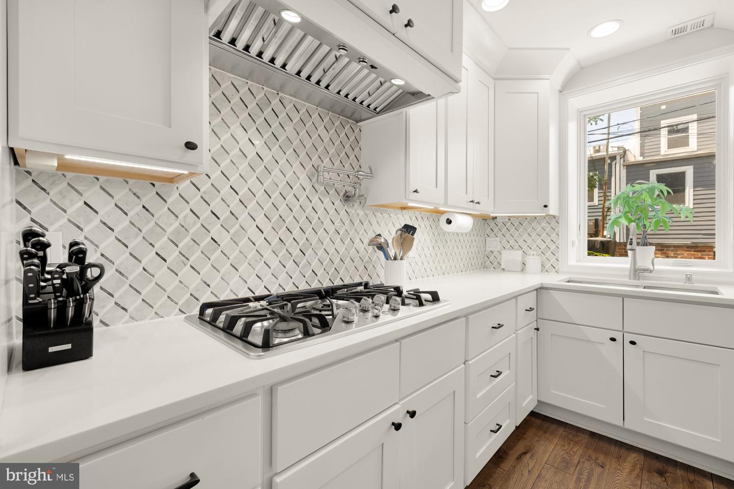 1217 CARROLLSBURG PL SW, WASHINGTON, District Of Columbia 20024, 3 Bedrooms Bedrooms, ,2 BathroomsBathrooms,Residential,For sale,1217 CARROLLSBURG PL SW,DCDC2203914 MLS # DCDC2203914