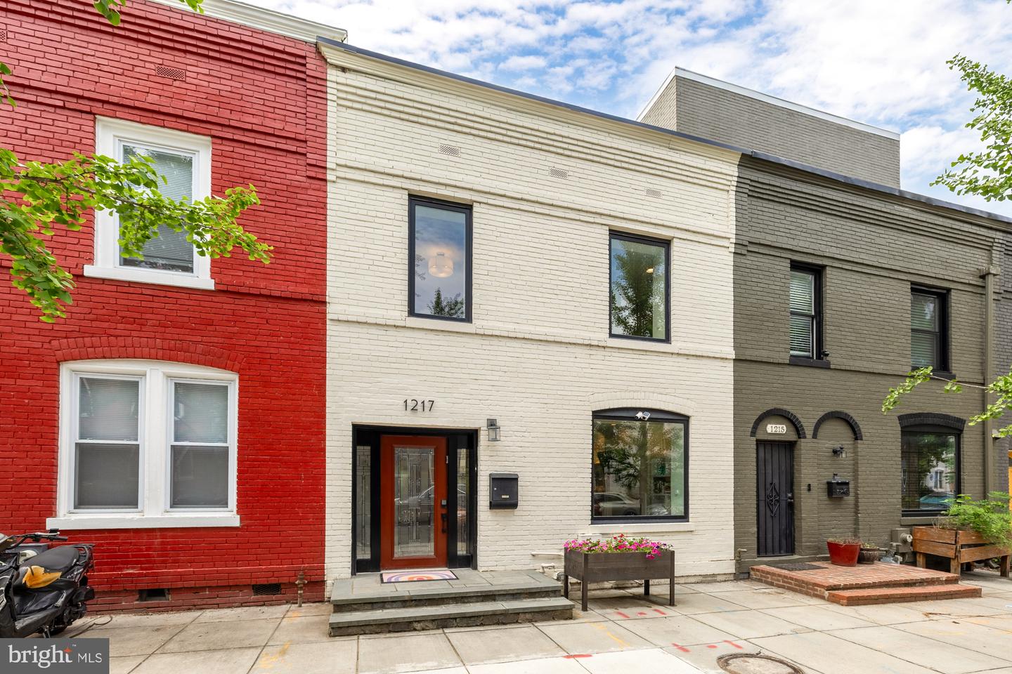 1217 CARROLLSBURG PL SW, WASHINGTON, District Of Columbia 20024, 3 Bedrooms Bedrooms, ,2 BathroomsBathrooms,Residential,For sale,1217 CARROLLSBURG PL SW,DCDC2203914 MLS # DCDC2203914