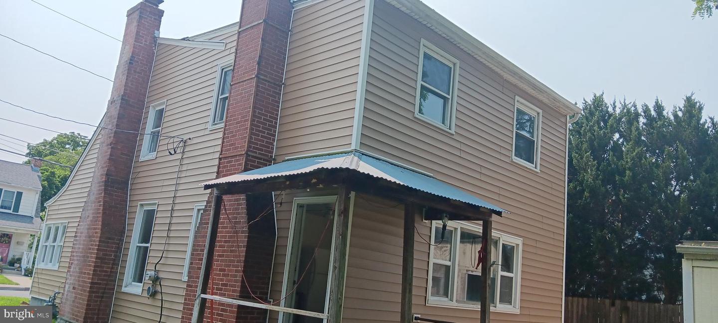 221 BOYD AVE, WINCHESTER, Virginia 22601, 3 Bedrooms Bedrooms, ,1 BathroomBathrooms,Residential,For sale,221 BOYD AVE,VAWI2007904 MLS # VAWI2007904