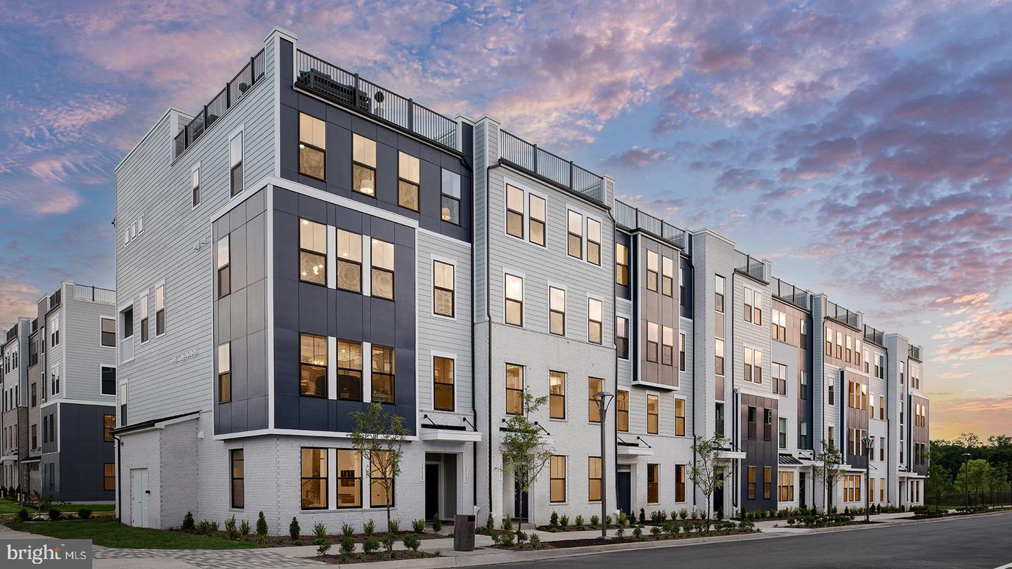 TBB CLOONGEE TER #CLARENDON, DULLES, Virginia 20166, 3 Bedrooms Bedrooms, ,2 BathroomsBathrooms,Residential,For sale,TBB CLOONGEE TER #CLARENDON,VALO2098668 MLS # VALO2098668