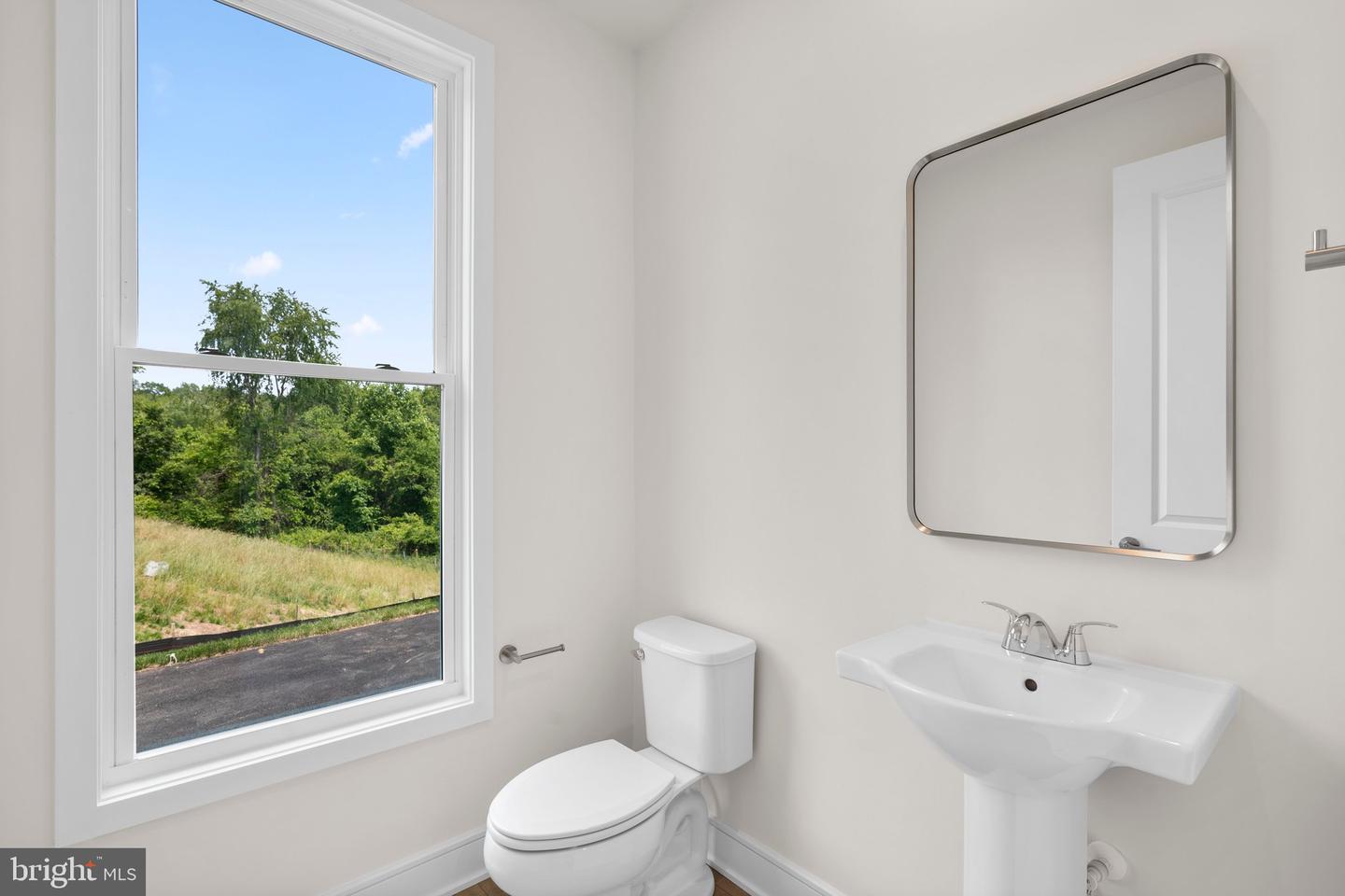 2652 BLUE RIDGE AVE, MARSHALL, Virginia 20115, 4 Bedrooms Bedrooms, ,3 BathroomsBathrooms,Residential,For sale,2652 BLUE RIDGE AVE,VAFQ2016918 MLS # VAFQ2016918