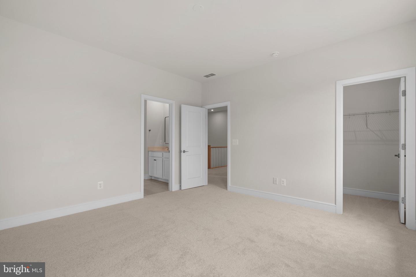 2652 BLUE RIDGE AVE, MARSHALL, Virginia 20115, 4 Bedrooms Bedrooms, ,3 BathroomsBathrooms,Residential,For sale,2652 BLUE RIDGE AVE,VAFQ2016918 MLS # VAFQ2016918