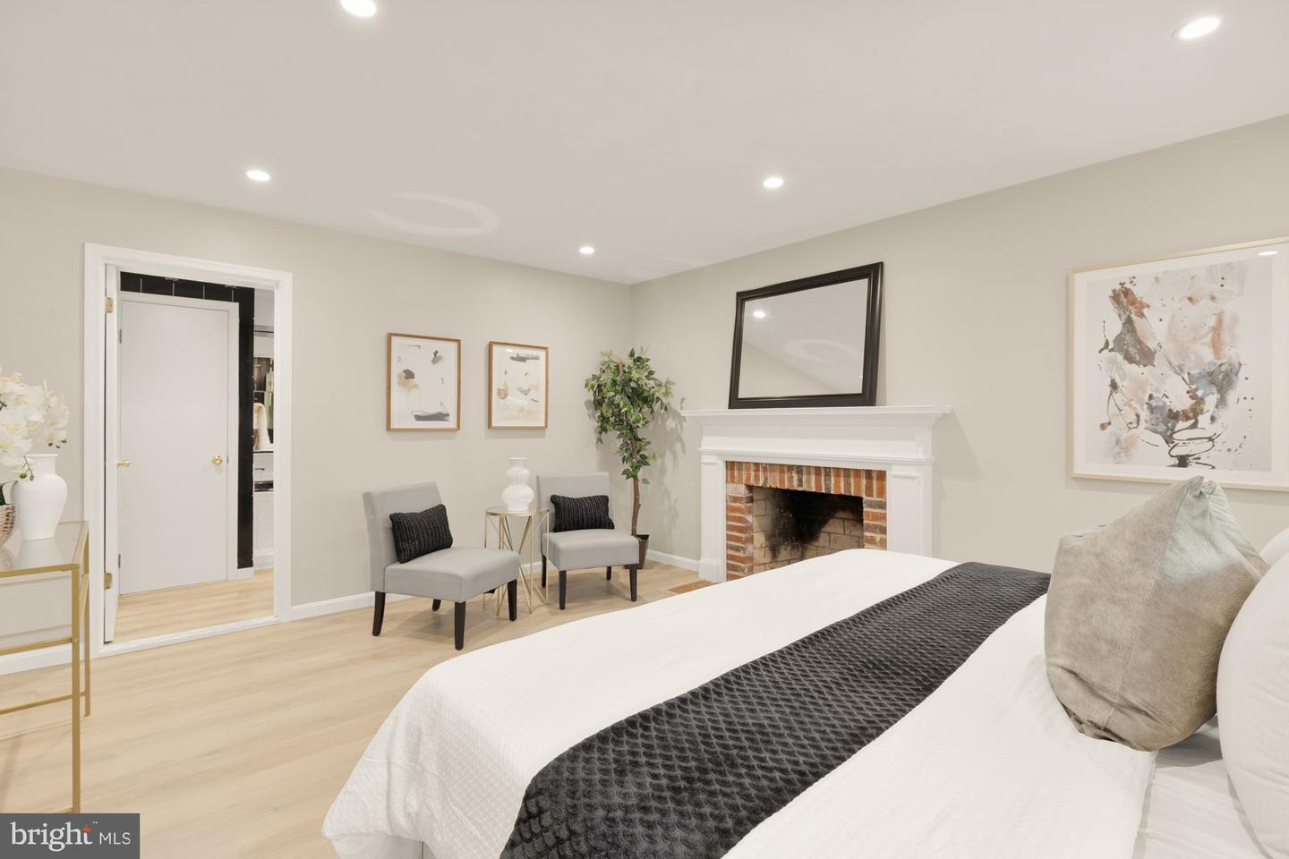 5404 NEDRA AVE, ALEXANDRIA, Virginia 22310, 5 Bedrooms Bedrooms, ,3 BathroomsBathrooms,Residential,For sale,5404 NEDRA AVE,VAFX2245244 MLS # VAFX2245244