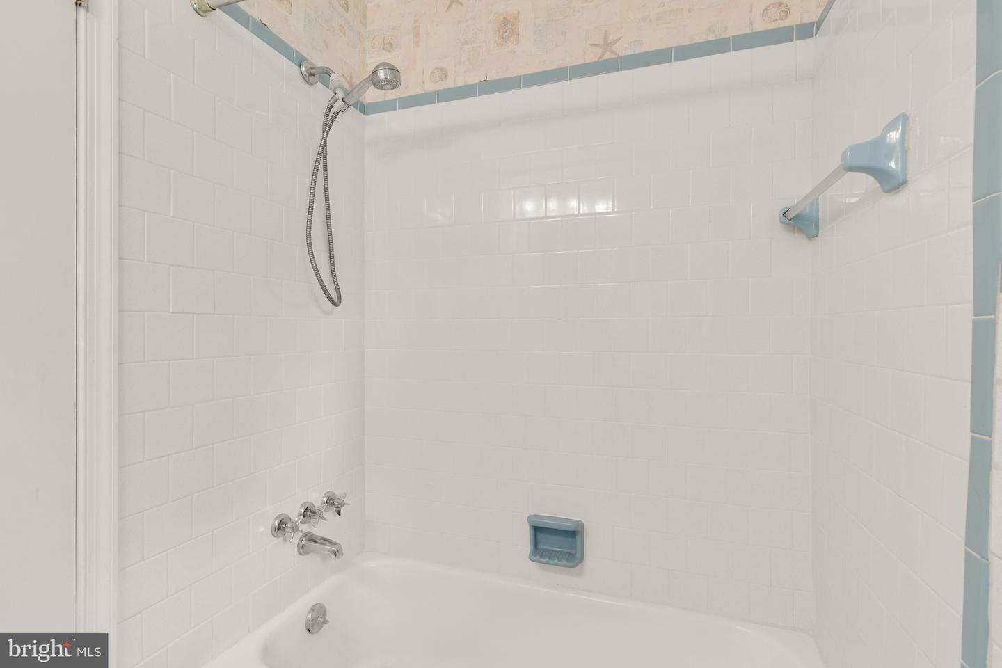 5404 NEDRA AVE, ALEXANDRIA, Virginia 22310, 5 Bedrooms Bedrooms, ,3 BathroomsBathrooms,Residential,For sale,5404 NEDRA AVE,VAFX2245244 MLS # VAFX2245244