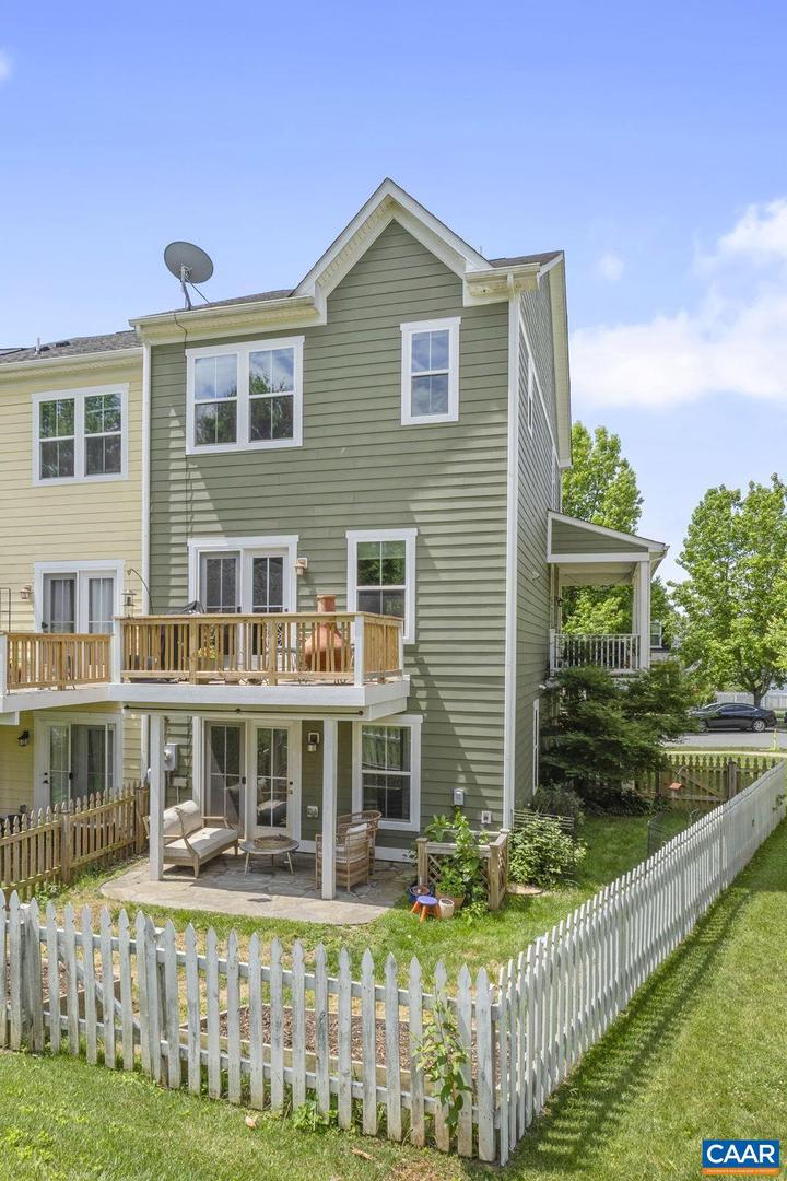 1692 WICKHAM WAY, CHARLOTTESVILLE, Virginia 22901, 4 Bedrooms Bedrooms, ,2 BathroomsBathrooms,Residential,For sale,1692 WICKHAM WAY,665332 MLS # 665332