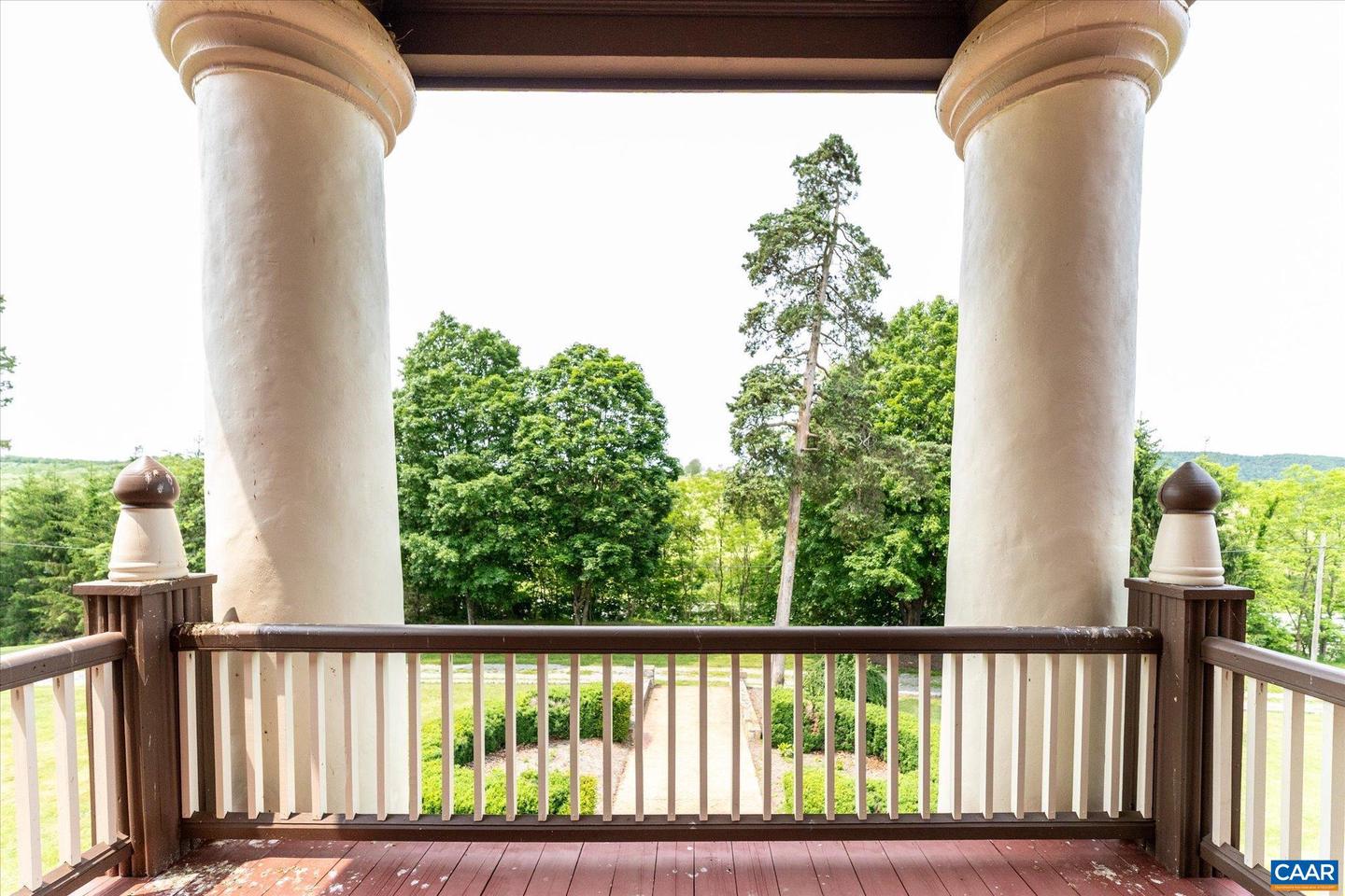 325 FACTORY OUTLET DR, MAX MEADOWS, Virginia 24360, 5 Bedrooms Bedrooms, ,3 BathroomsBathrooms,Residential,For sale,325 FACTORY OUTLET DR,665339 MLS # 665339