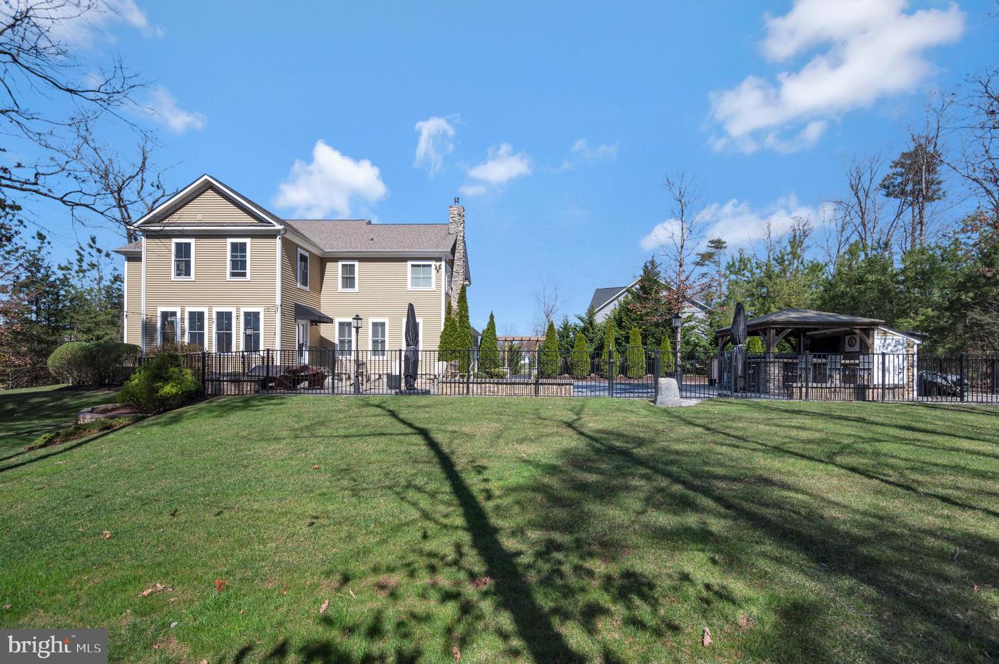 11001 WATERSTONE PL, SPOTSYLVANIA, Virginia 22551, 5 Bedrooms Bedrooms, ,4 BathroomsBathrooms,Residential,For sale,11001 WATERSTONE PL,VASP2033666 MLS # VASP2033666