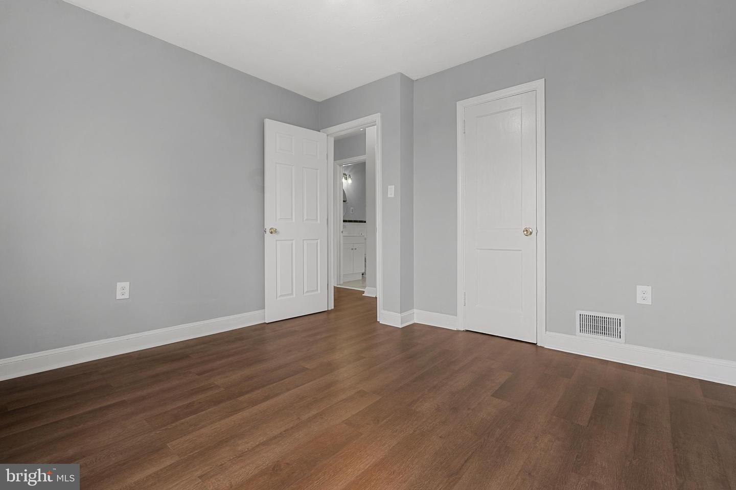 140 WILMINGTON PL SE, WASHINGTON, District Of Columbia 20032, 4 Bedrooms Bedrooms, ,2 BathroomsBathrooms,Residential,For sale,140 WILMINGTON PL SE,DCDC2204040 MLS # DCDC2204040