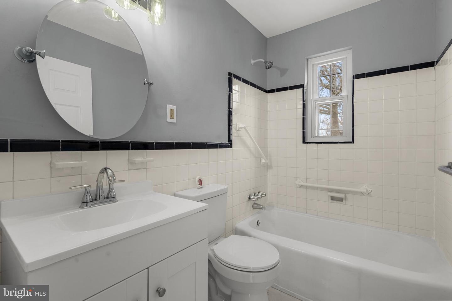140 WILMINGTON PL SE, WASHINGTON, District Of Columbia 20032, 4 Bedrooms Bedrooms, ,2 BathroomsBathrooms,Residential,For sale,140 WILMINGTON PL SE,DCDC2204040 MLS # DCDC2204040
