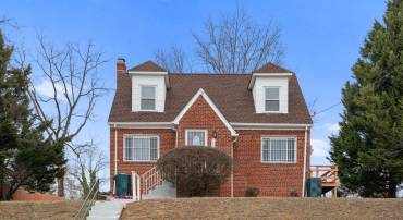 140 WILMINGTON PL SE, WASHINGTON, District Of Columbia 20032, 4 Bedrooms Bedrooms, ,2 BathroomsBathrooms,Residential,For sale,140 WILMINGTON PL SE,DCDC2204040 MLS # DCDC2204040
