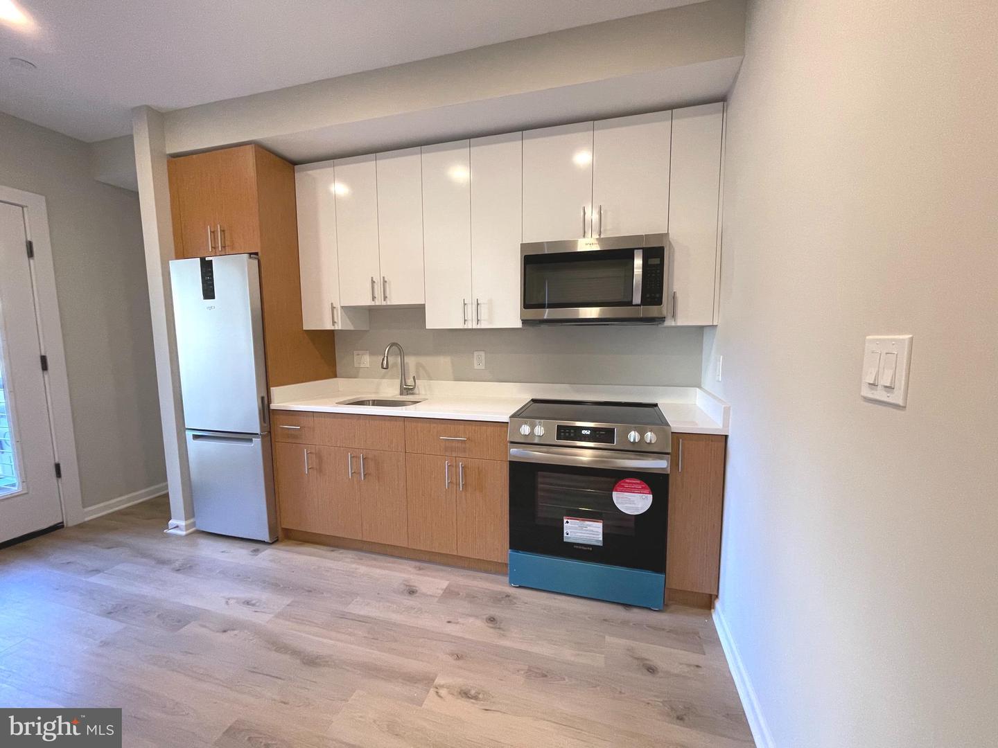 1307 K ST SE #101, WASHINGTON, District Of Columbia 20003, 1 Bedroom Bedrooms, ,1 BathroomBathrooms,Residential,For sale,1307 K ST SE #101,DCDC2204046 MLS # DCDC2204046