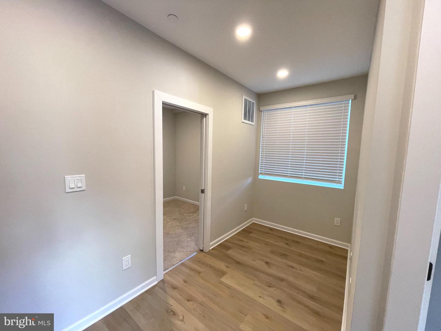 1307 K ST SE #101, WASHINGTON, District Of Columbia 20003, 1 Bedroom Bedrooms, ,1 BathroomBathrooms,Residential,For sale,1307 K ST SE #101,DCDC2204046 MLS # DCDC2204046