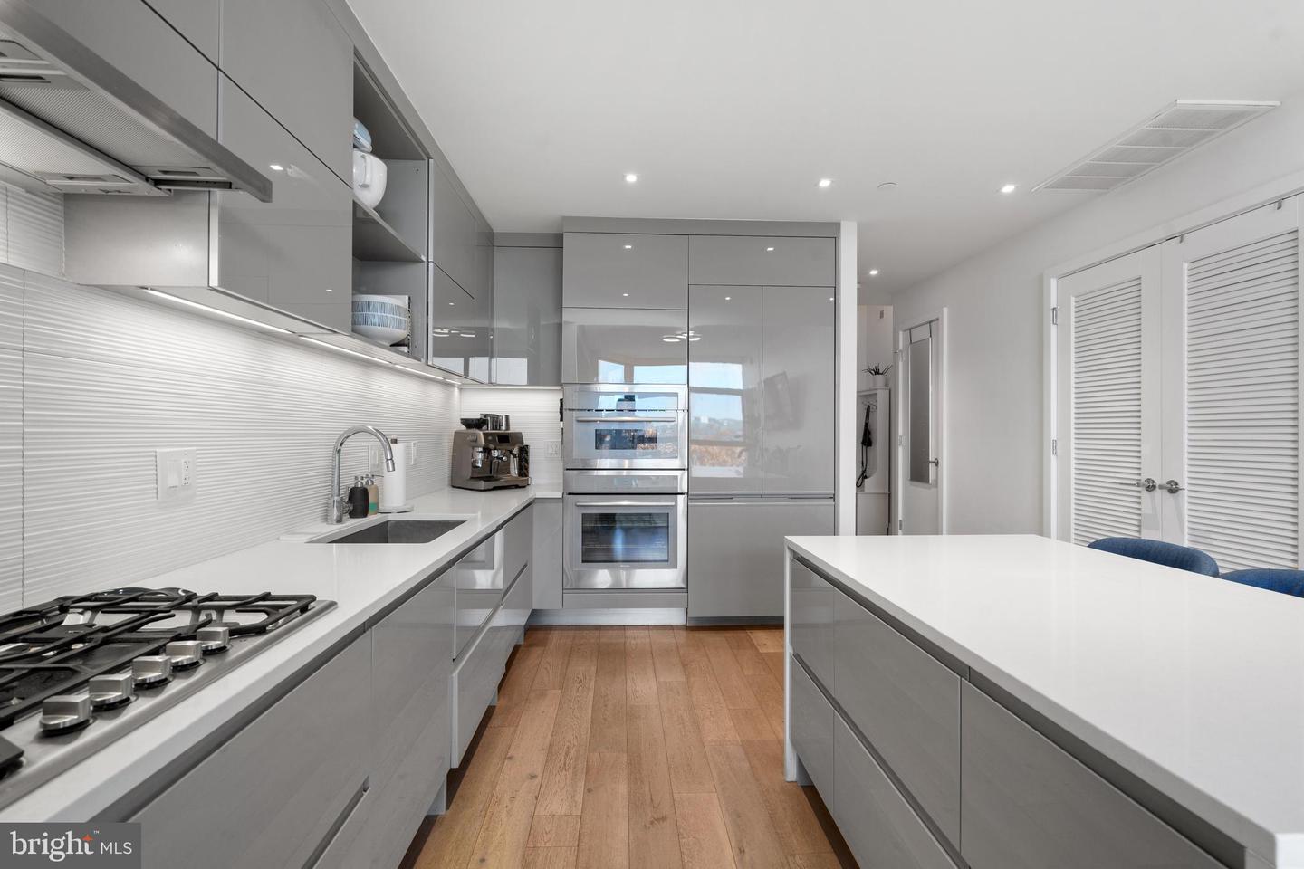 810 O ST NW #504, WASHINGTON, District Of Columbia 20001, 2 Bedrooms Bedrooms, ,2 BathroomsBathrooms,Residential,For sale,810 O ST NW #504,DCDC2204066 MLS # DCDC2204066