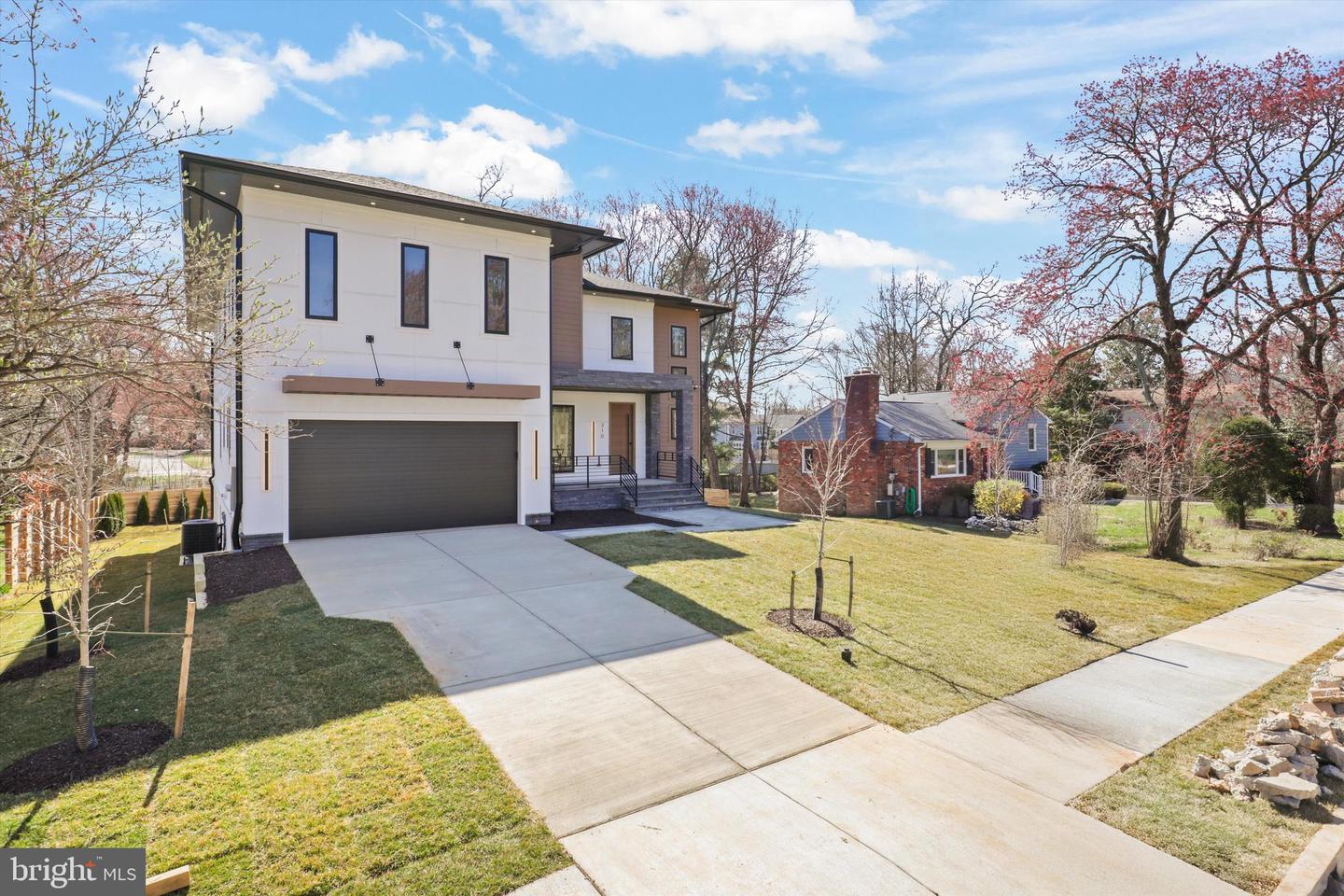 310 JOHNSON ST SW, VIENNA, Virginia 22180, 6 Bedrooms Bedrooms, ,5 BathroomsBathrooms,Residential,For sale,310 JOHNSON ST SW,VAFX2245430 MLS # VAFX2245430