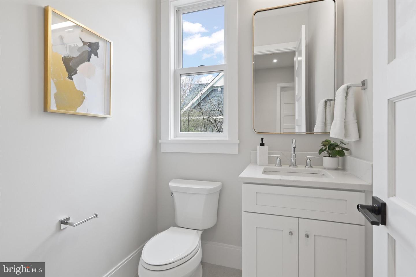 310 JOHNSON ST SW, VIENNA, Virginia 22180, 6 Bedrooms Bedrooms, ,5 BathroomsBathrooms,Residential,For sale,310 JOHNSON ST SW,VAFX2245430 MLS # VAFX2245430