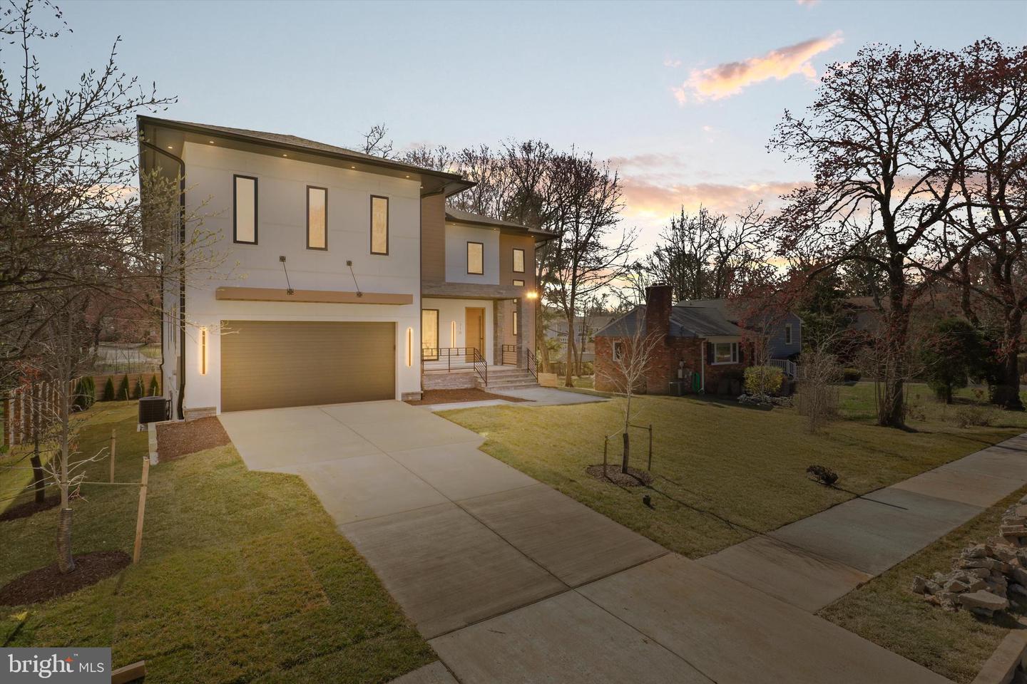 310 JOHNSON ST SW, VIENNA, Virginia 22180, 6 Bedrooms Bedrooms, ,5 BathroomsBathrooms,Residential,For sale,310 JOHNSON ST SW,VAFX2245430 MLS # VAFX2245430