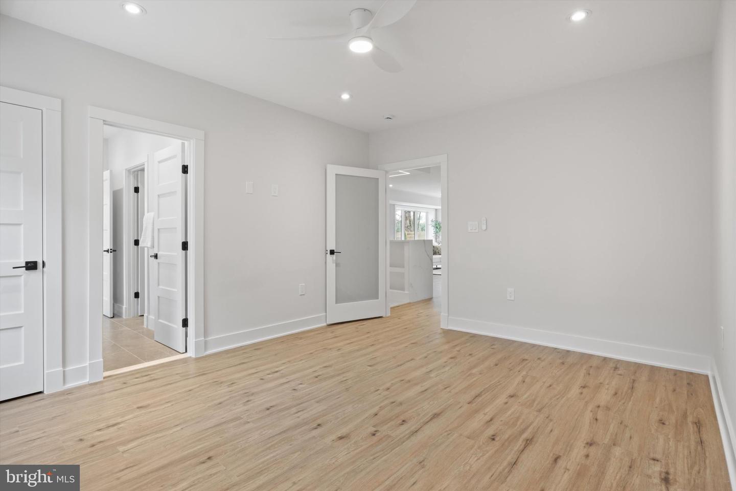 310 JOHNSON ST SW, VIENNA, Virginia 22180, 6 Bedrooms Bedrooms, ,5 BathroomsBathrooms,Residential,For sale,310 JOHNSON ST SW,VAFX2245430 MLS # VAFX2245430
