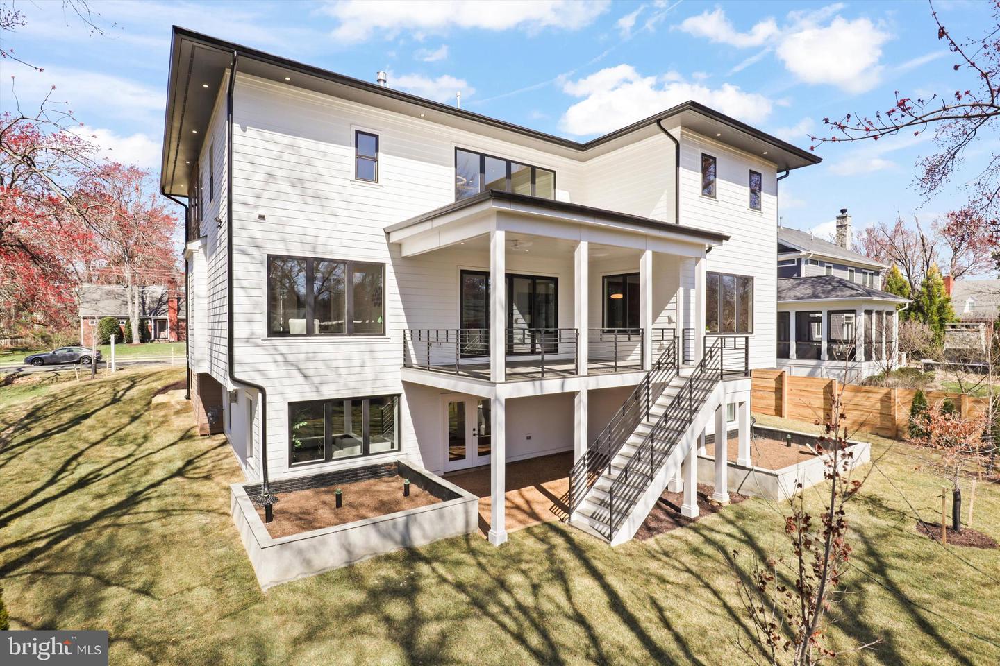 310 JOHNSON ST SW, VIENNA, Virginia 22180, 6 Bedrooms Bedrooms, ,5 BathroomsBathrooms,Residential,For sale,310 JOHNSON ST SW,VAFX2245430 MLS # VAFX2245430