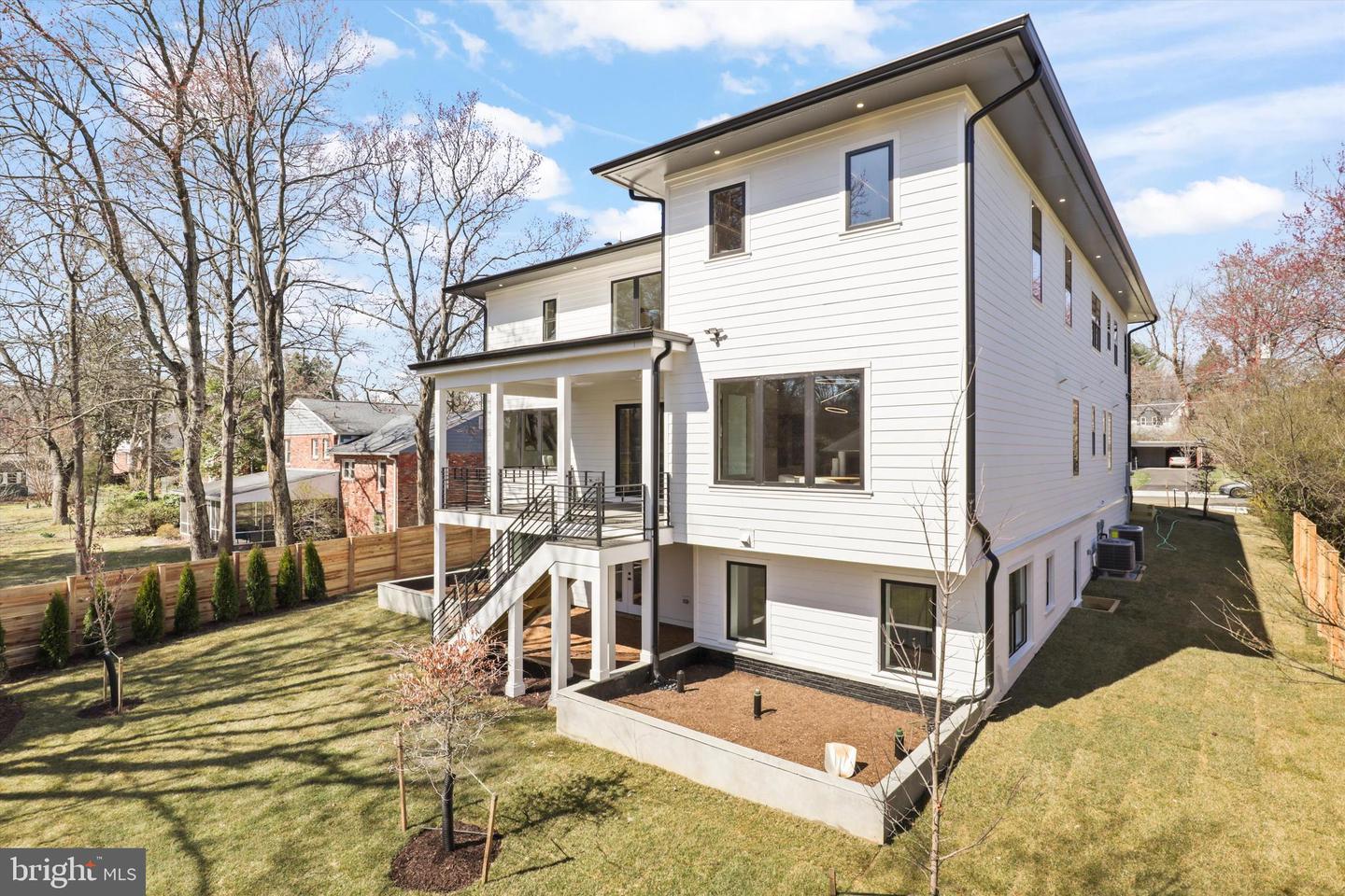 310 JOHNSON ST SW, VIENNA, Virginia 22180, 6 Bedrooms Bedrooms, ,5 BathroomsBathrooms,Residential,For sale,310 JOHNSON ST SW,VAFX2245430 MLS # VAFX2245430